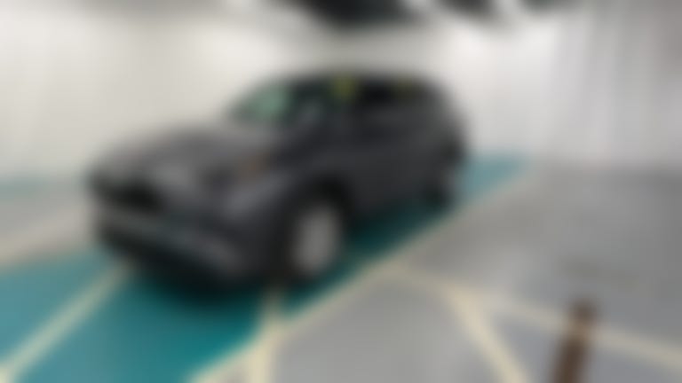 2025 Toyota Highlander vehicle photo