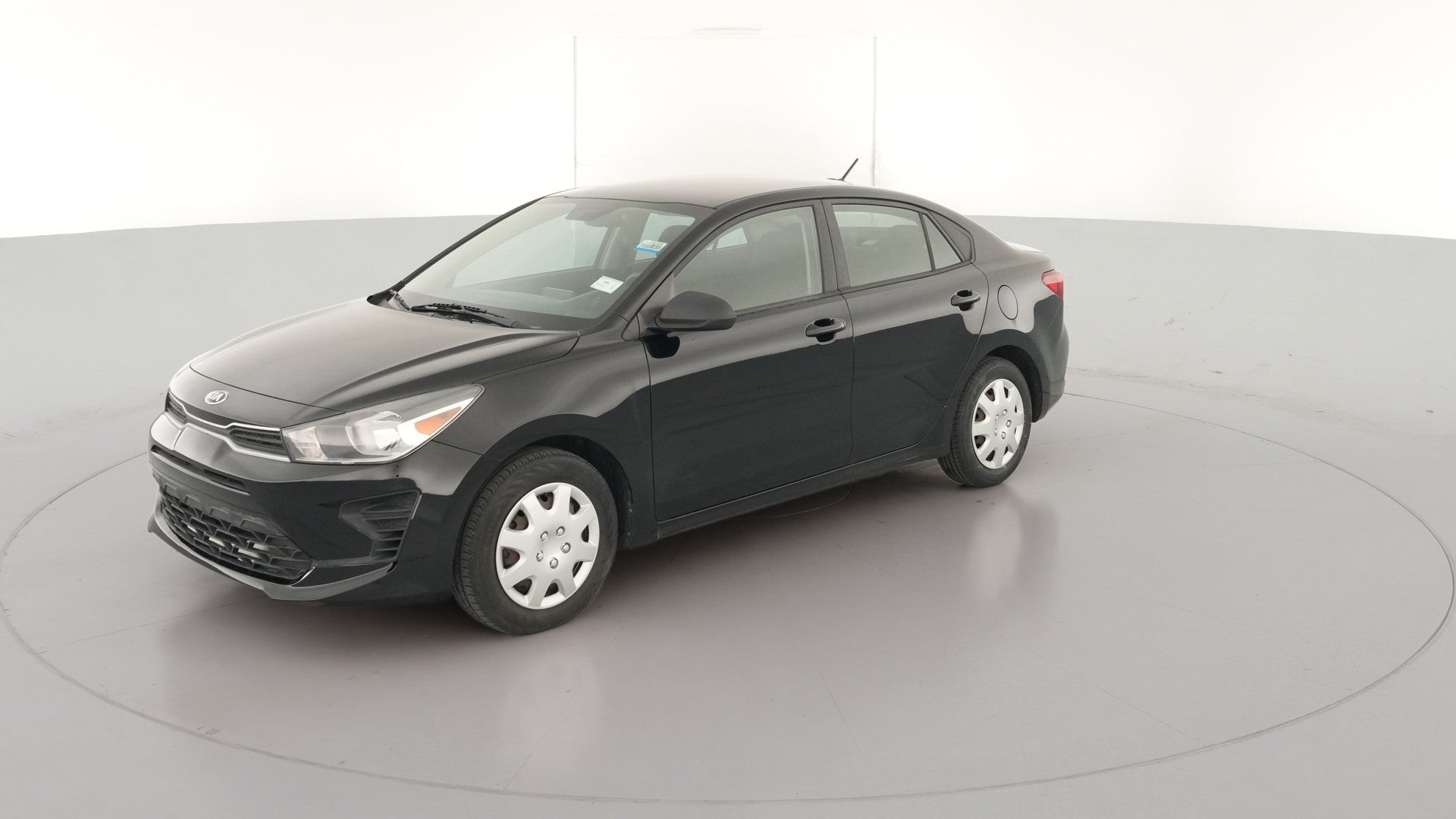 2021 Kia Rio vehicle photo
