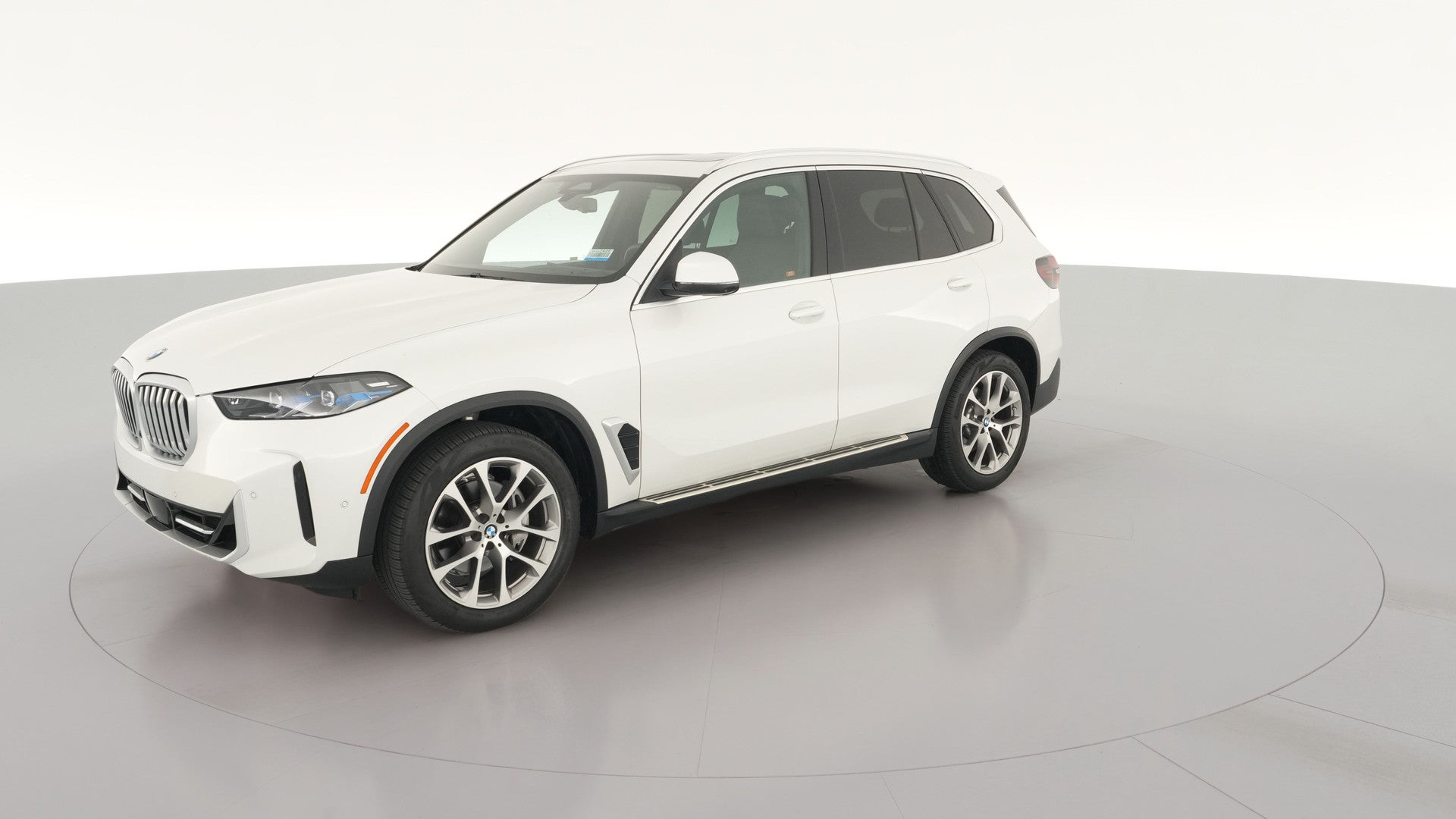 2024 BMW X5 vehicle photo