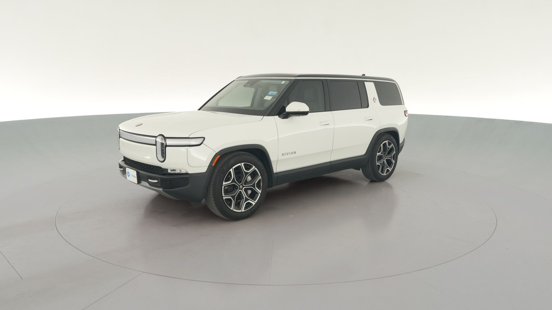 2024 Rivian R1S vehicle photo
