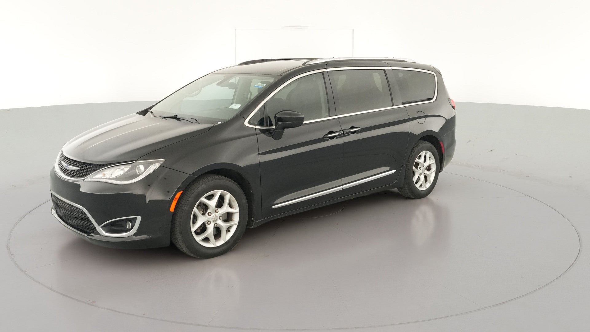 2020 Chrysler Pacifica vehicle photo