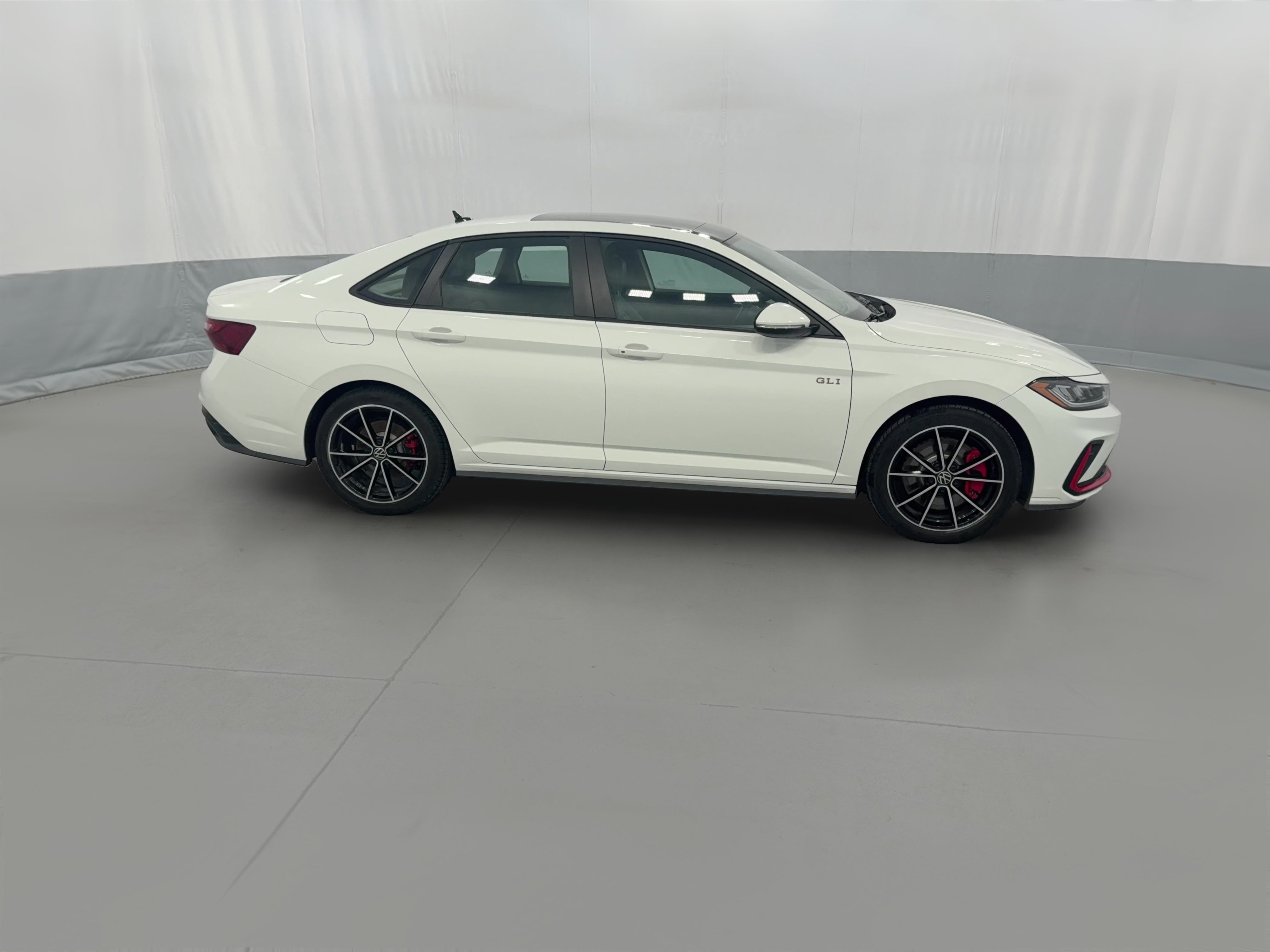 2025 Volkswagen Jetta GLI Autobahn - Photo 32