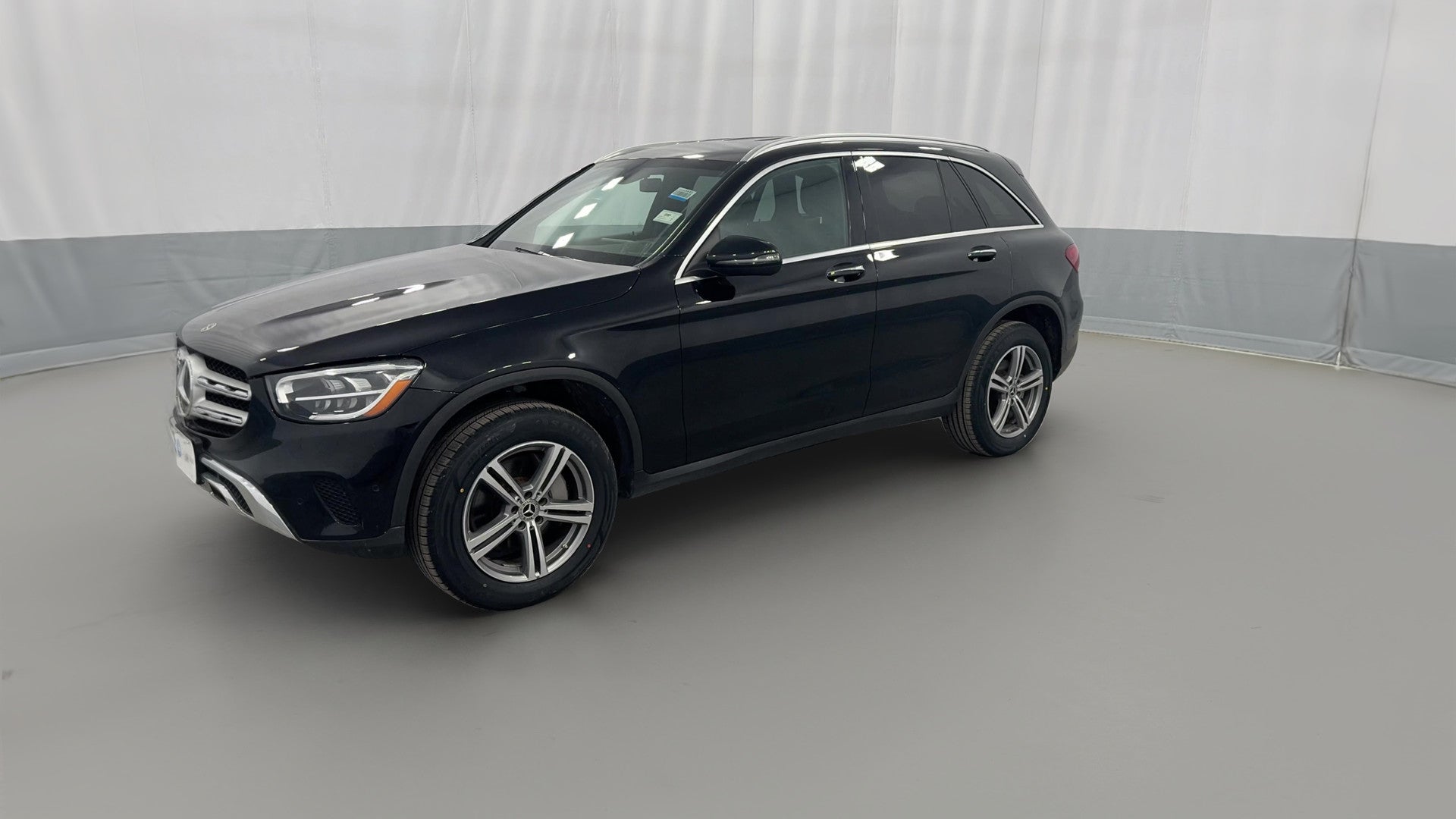 2021 Mercedes-Benz GLC vehicle photo