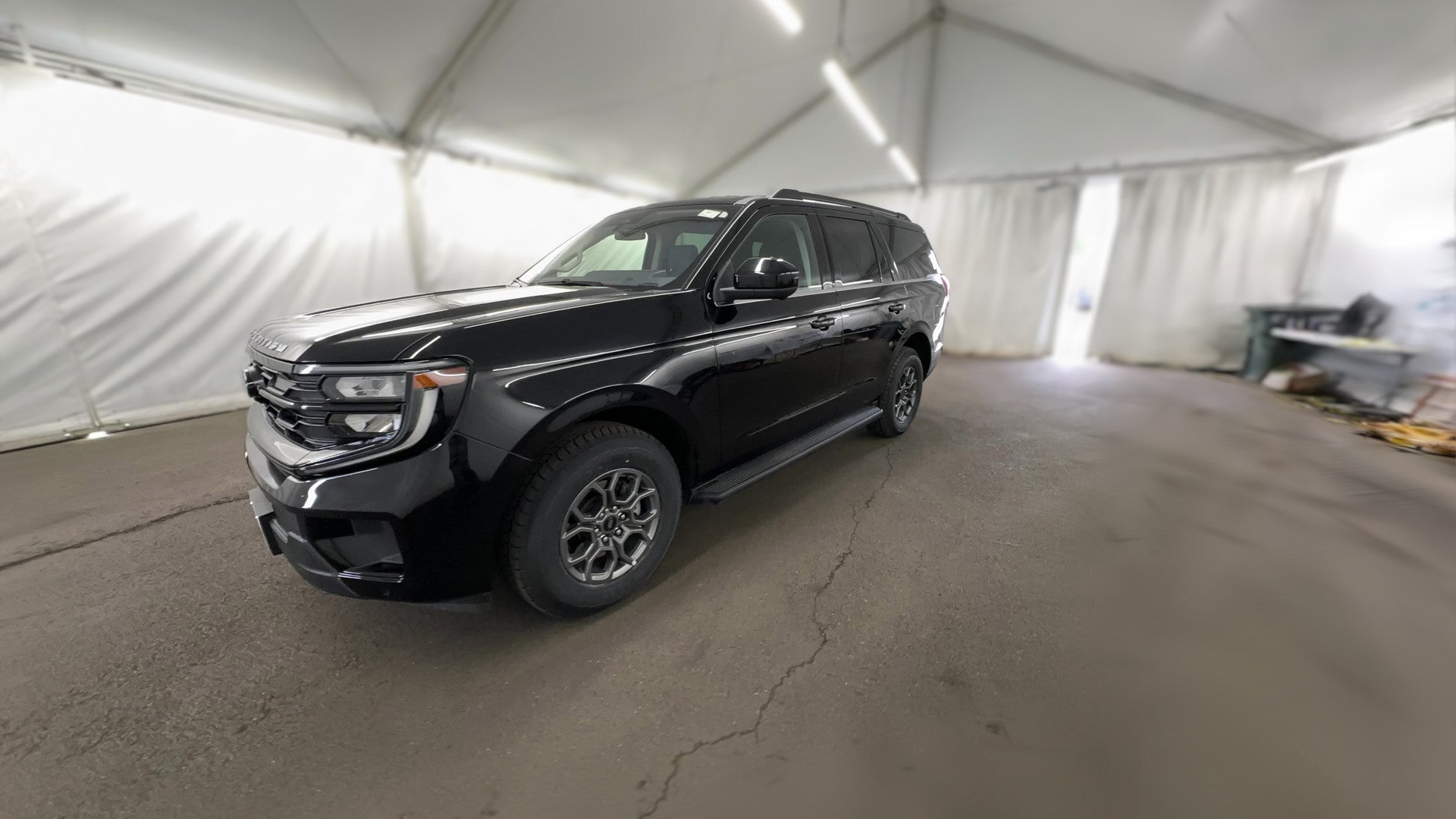 2025 Ford Expedition vehicle photo