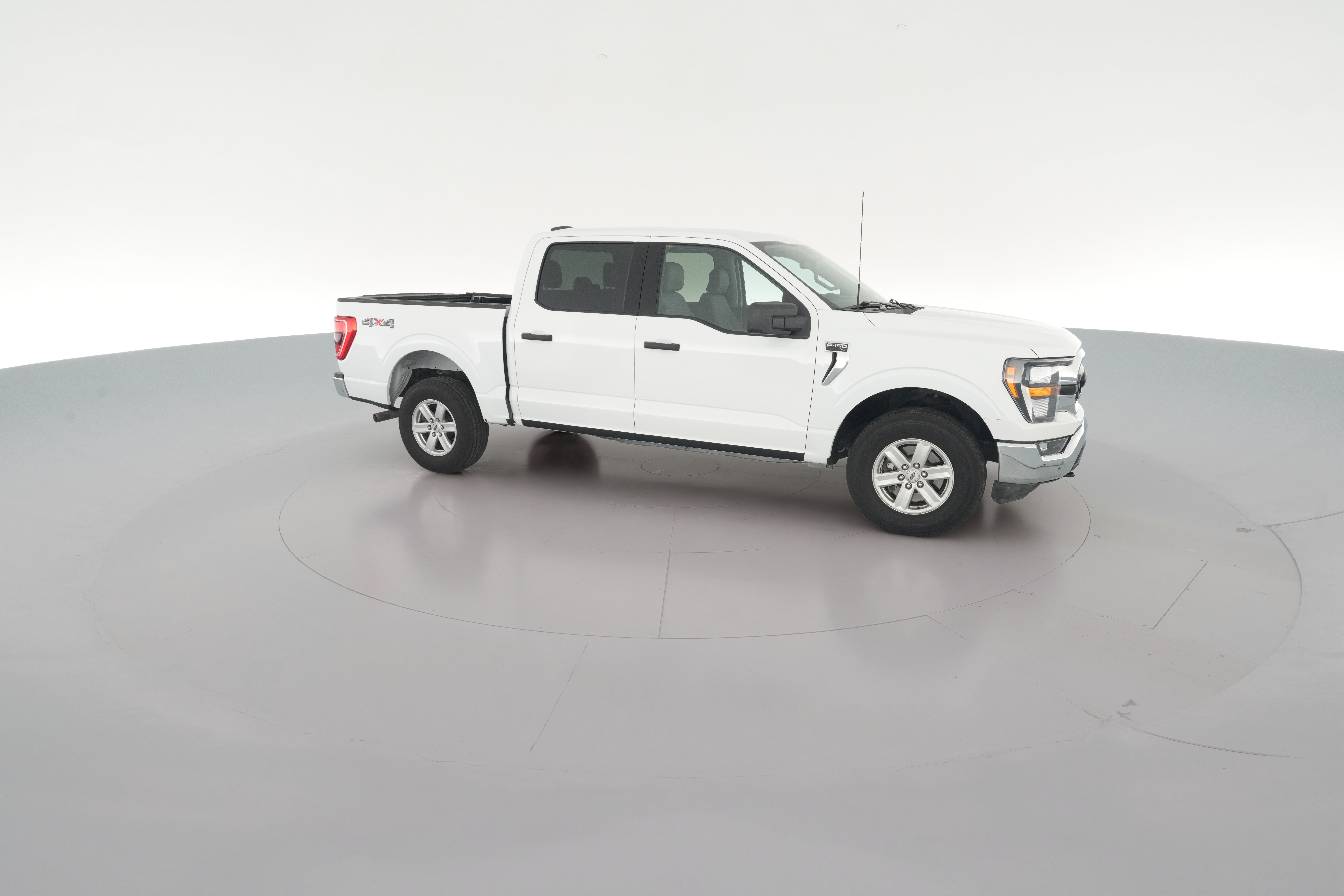 2023 Ford F-150 XLT - Photo 37