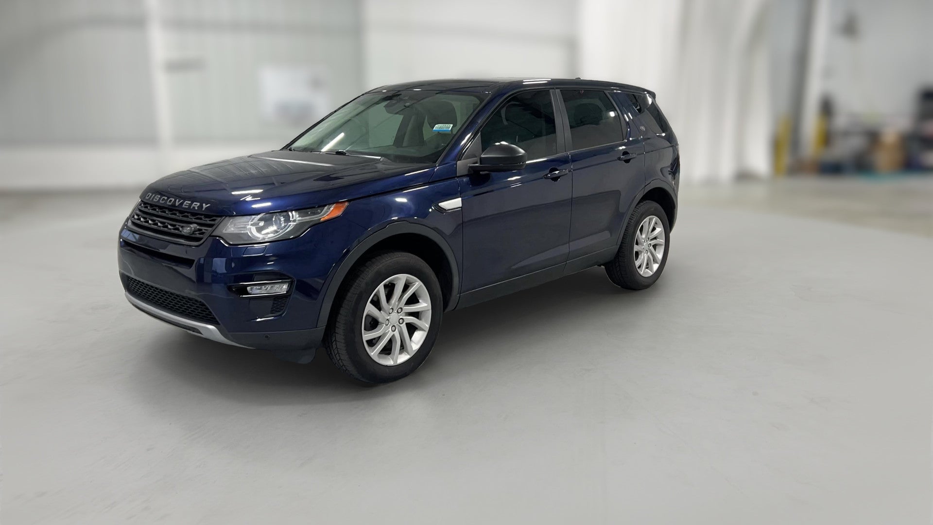 2016 Land Rover Discovery Sport vehicle photo