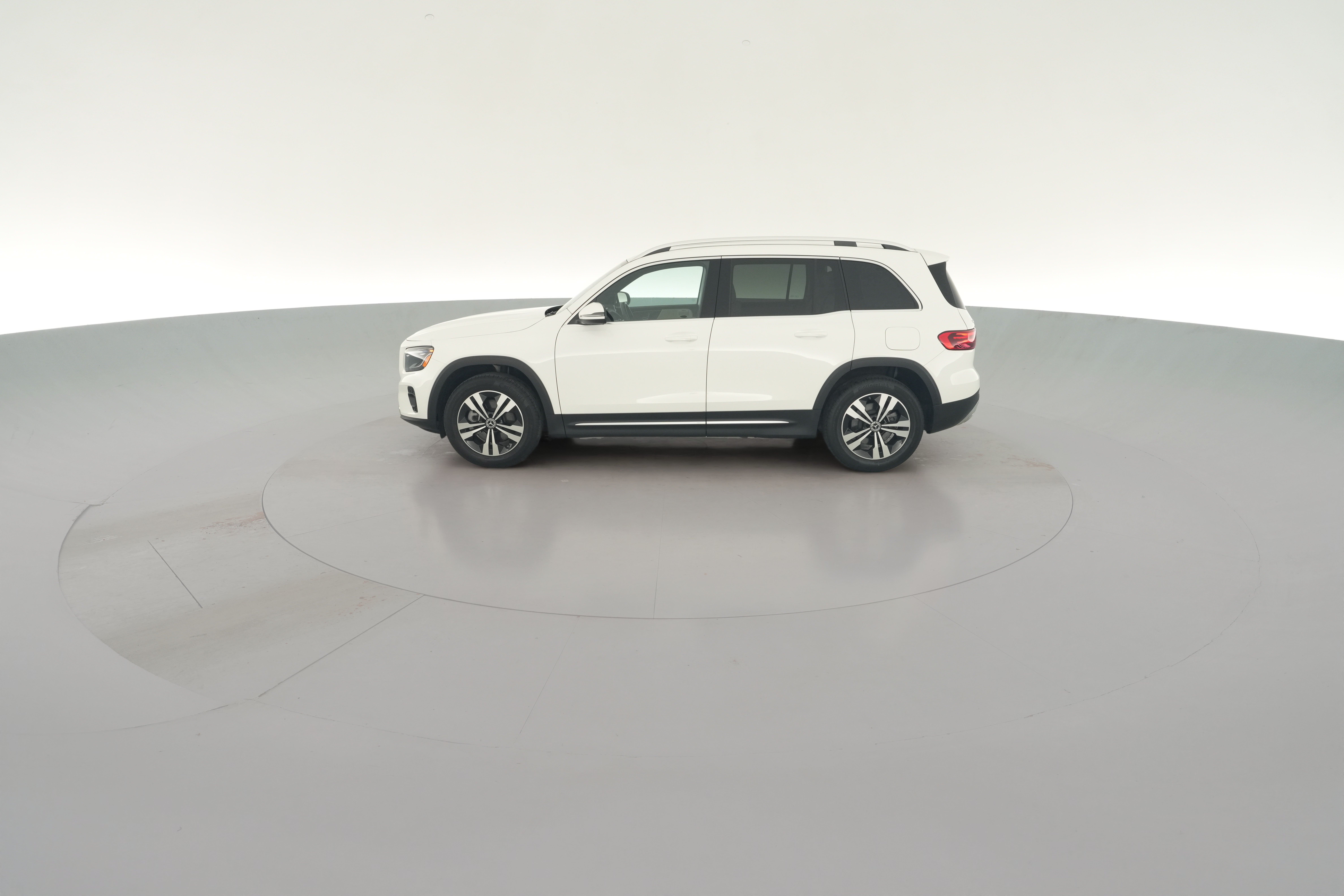 2025 Mercedes-Benz GLB Base - Photo 41