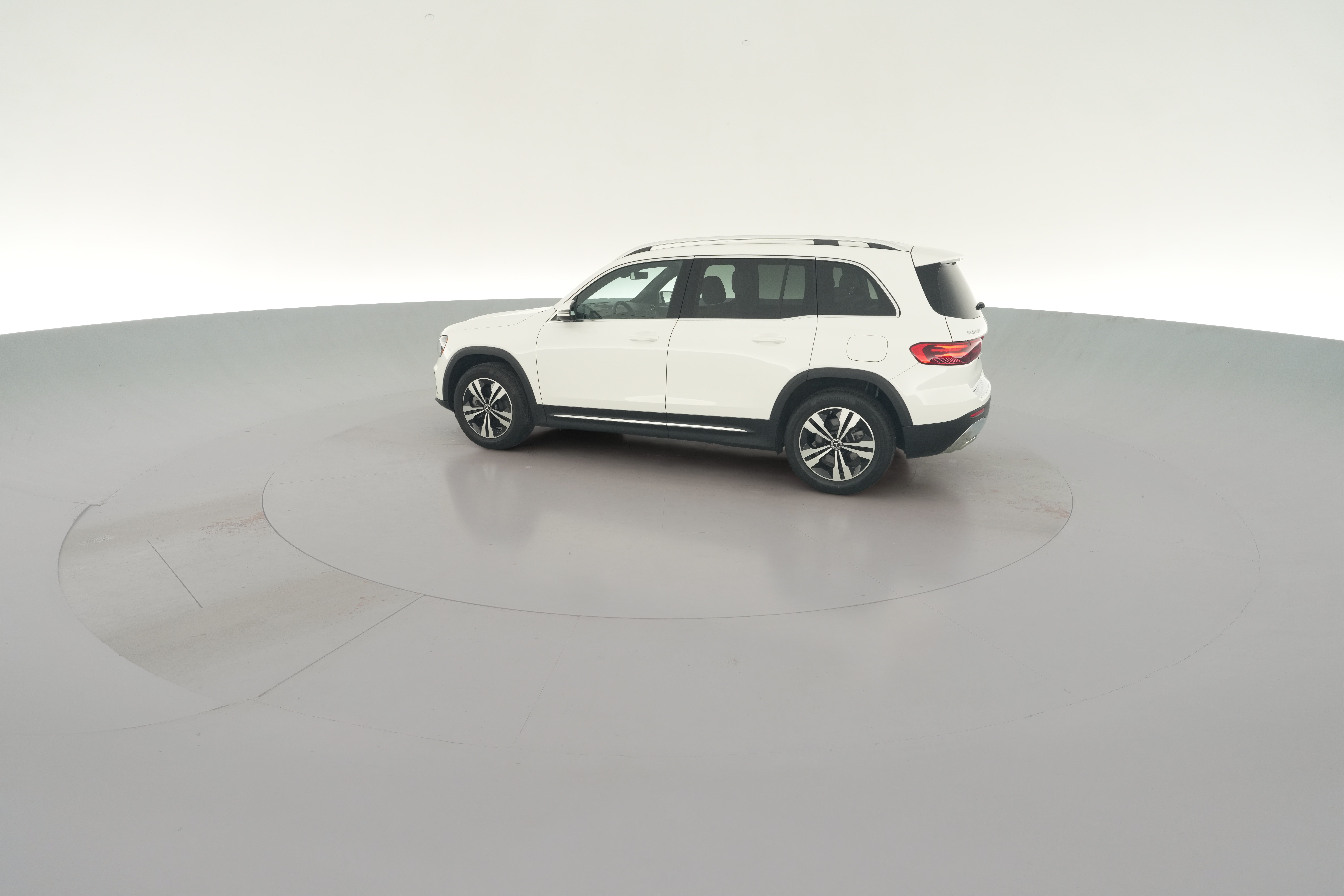 2025 Mercedes-Benz GLB Base - Photo 42