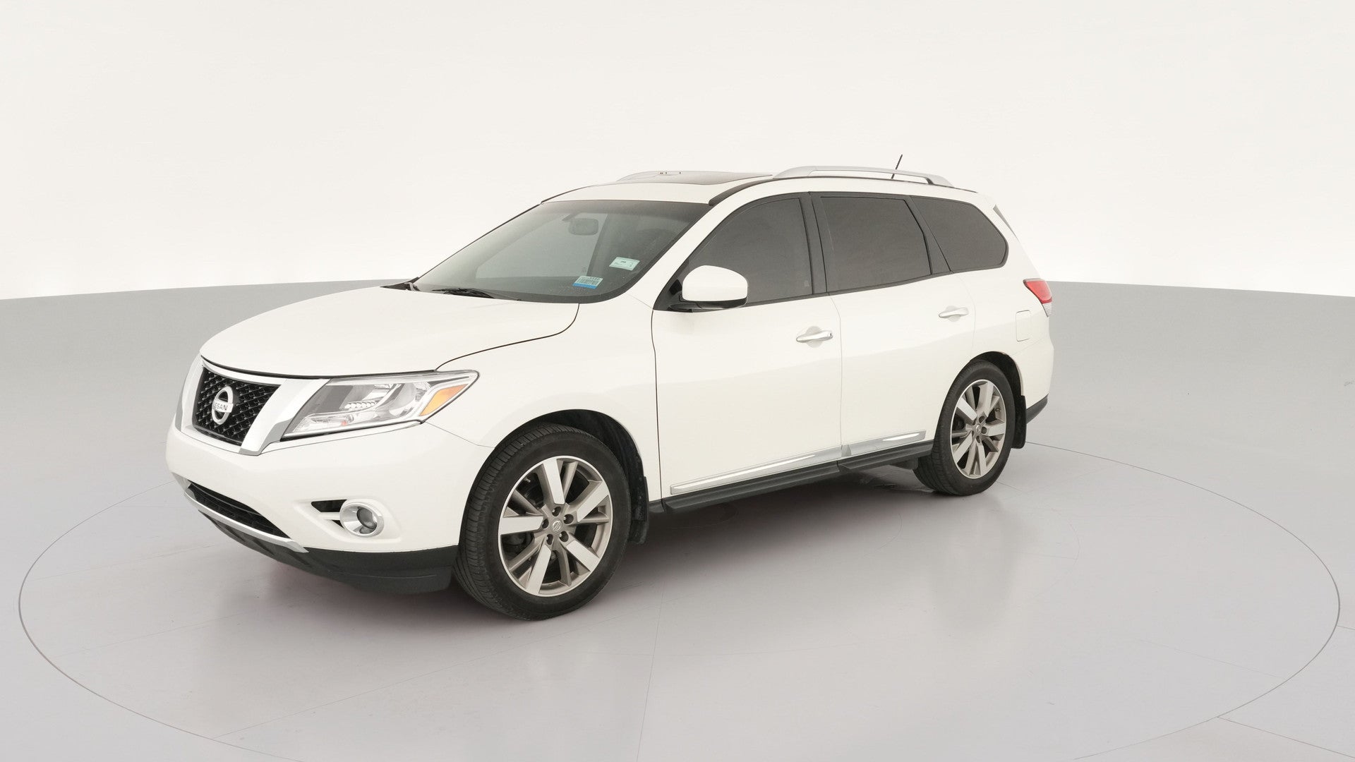 2015 Nissan Pathfinder vehicle photo