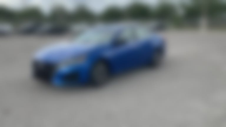 2025 Nissan Altima vehicle photo
