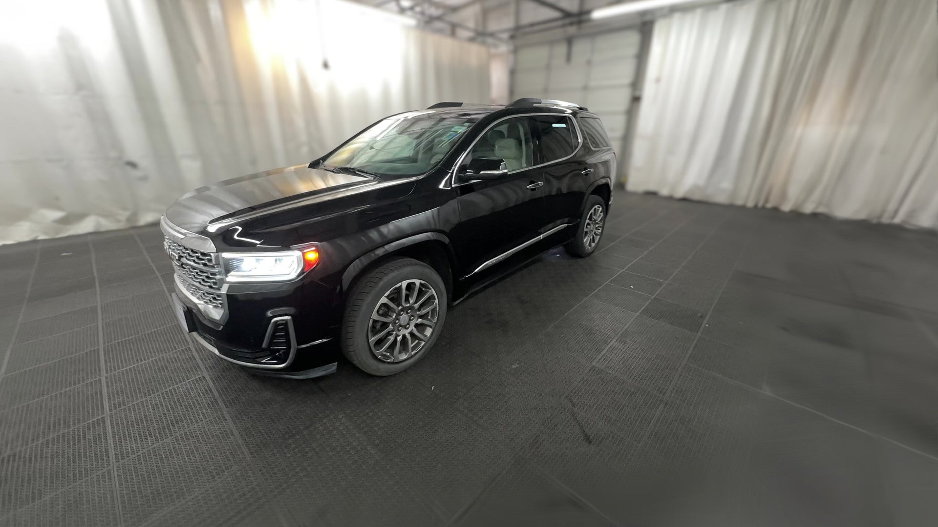 2023 GMC Acadia vehicle photo