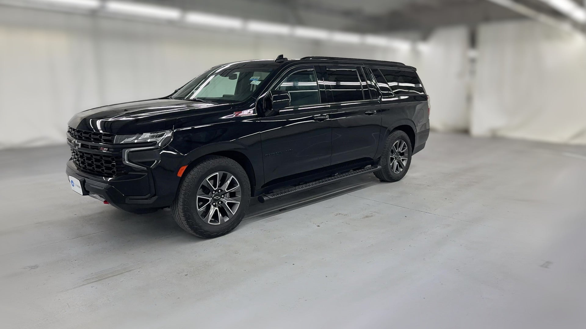 2023 Chevrolet Suburban vehicle photo