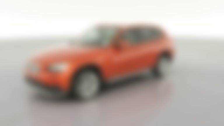 2015 BMW X1 vehicle photo