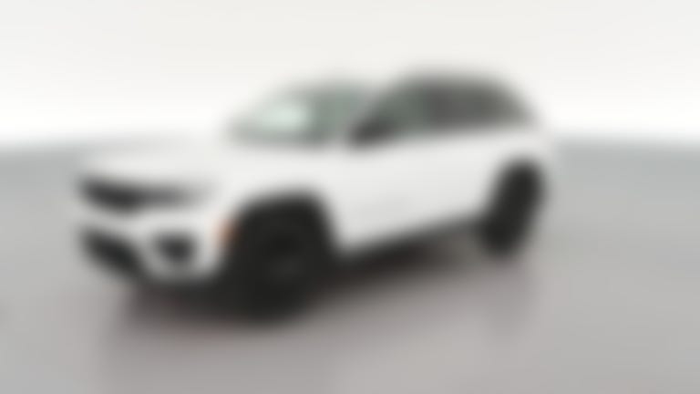 2025 Jeep Grand Cherokee vehicle photo