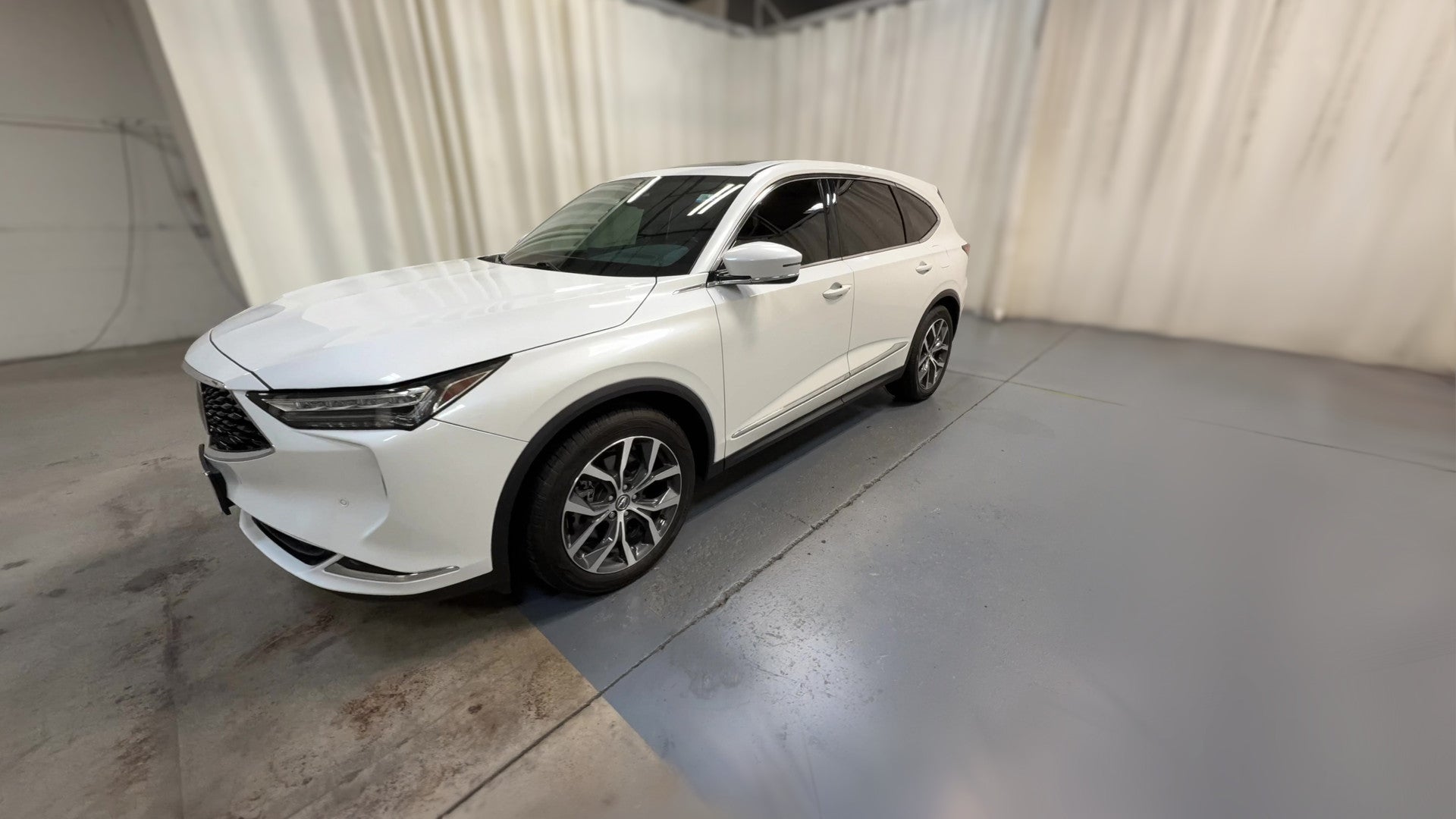 2022 Acura MDX vehicle photo