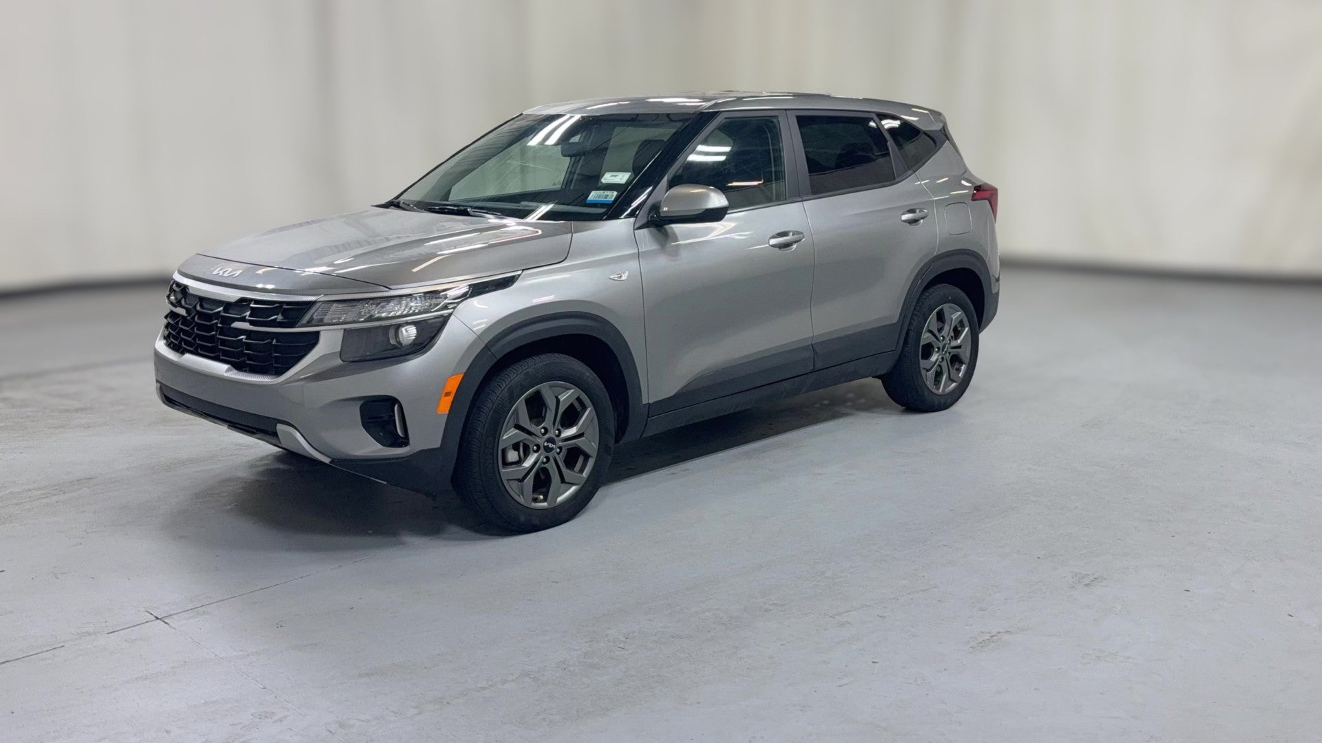 2024 Kia Seltos vehicle photo