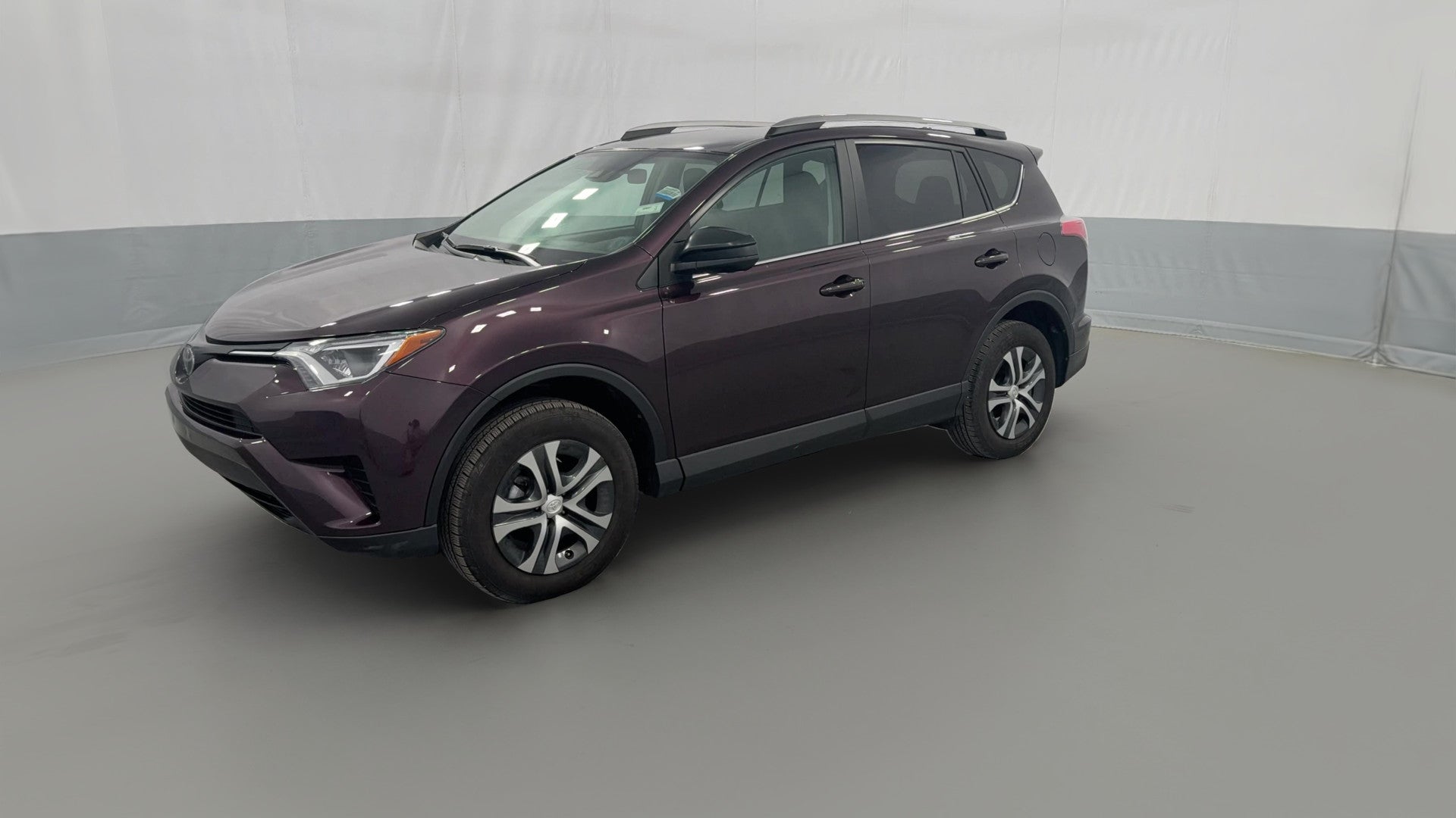 2018 Toyota RAV4 vehicle photo