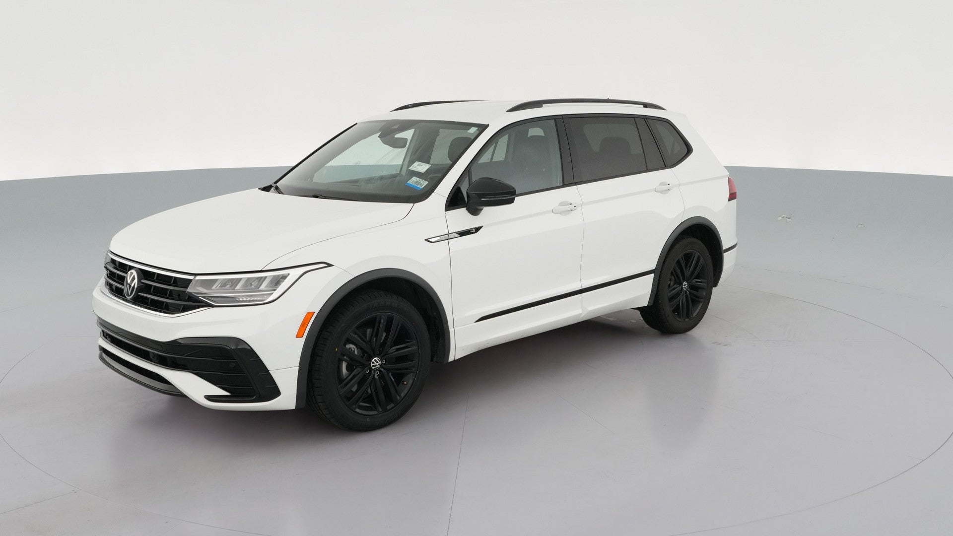 2022 Volkswagen Tiguan vehicle photo
