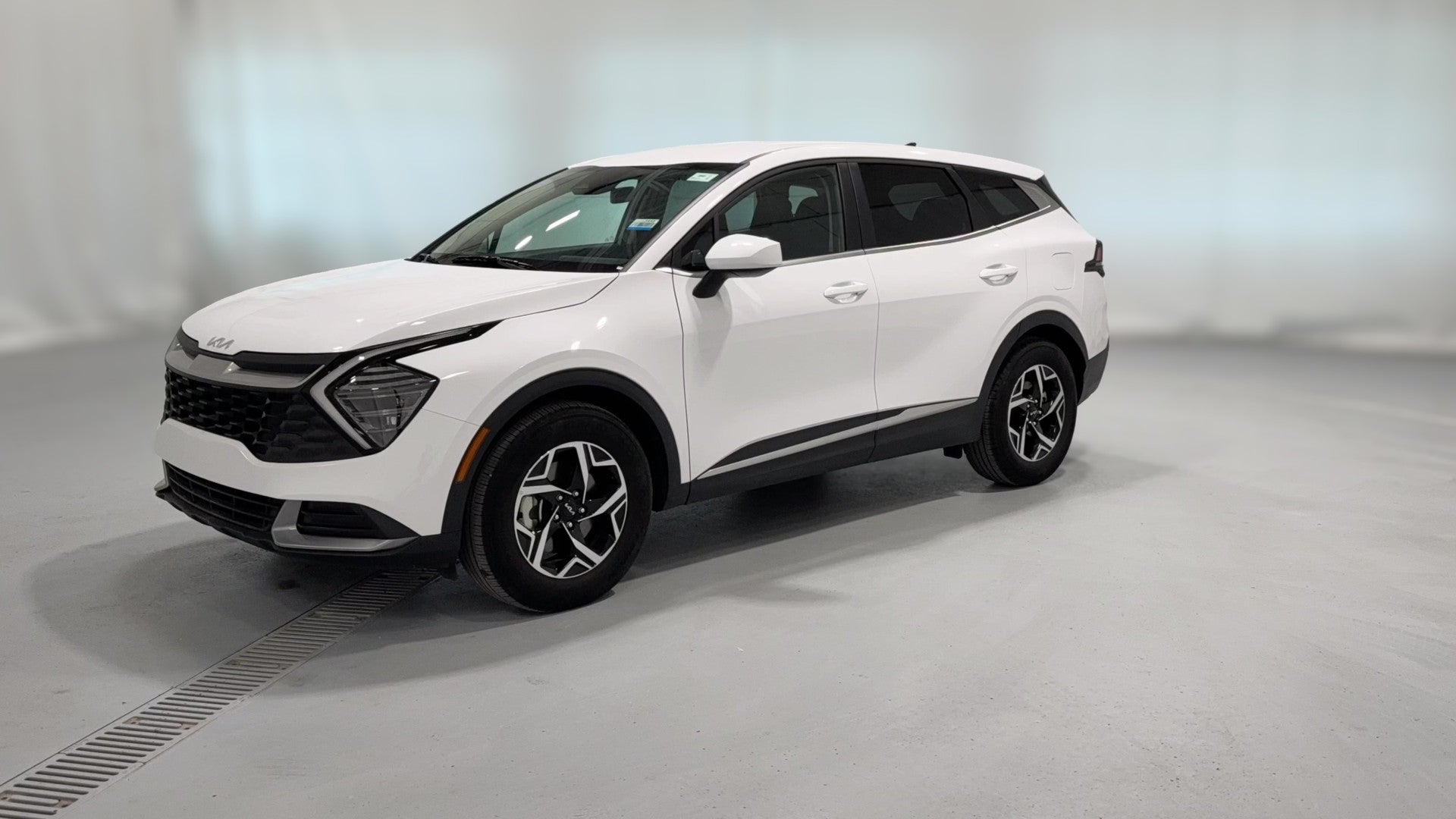 2025 Kia Sportage vehicle photo