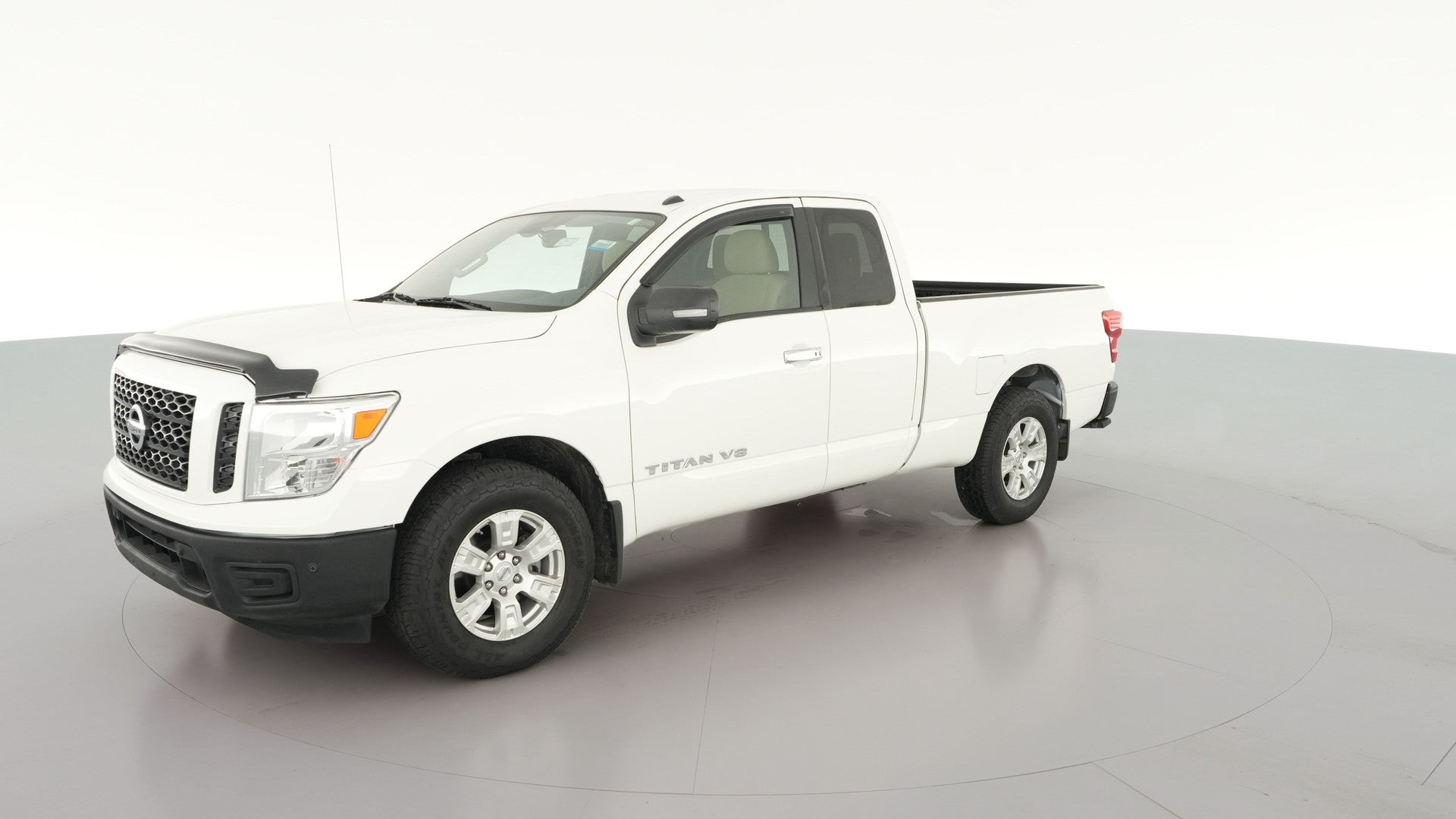 2019 Nissan Titan King Cab vehicle photo