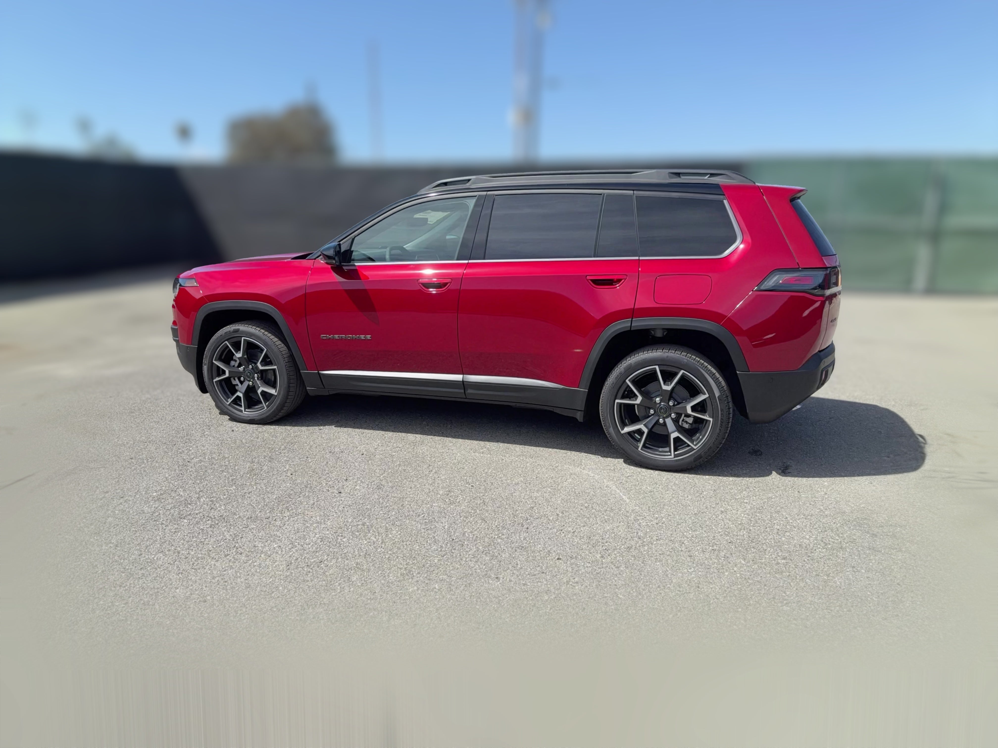 2026 Jeep Cherokee Overland - Photo 30