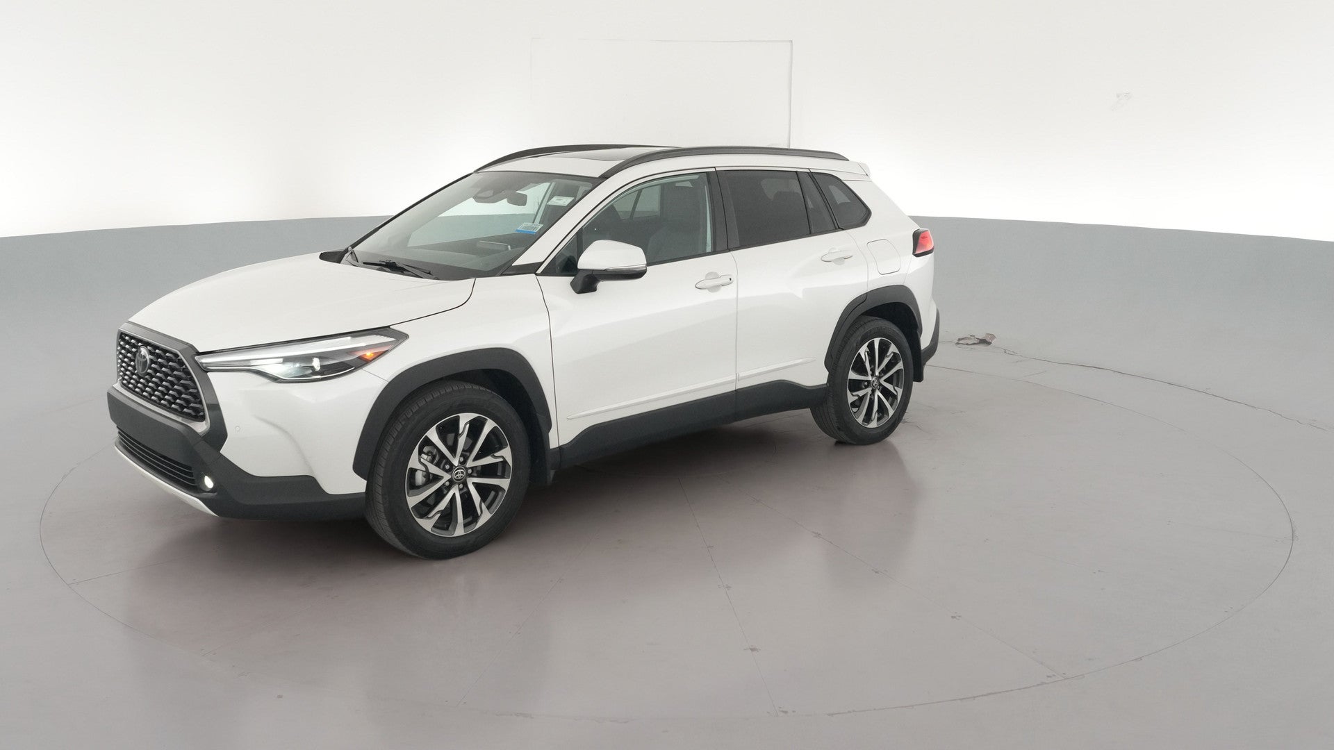 2023 Toyota Corolla Cross vehicle photo