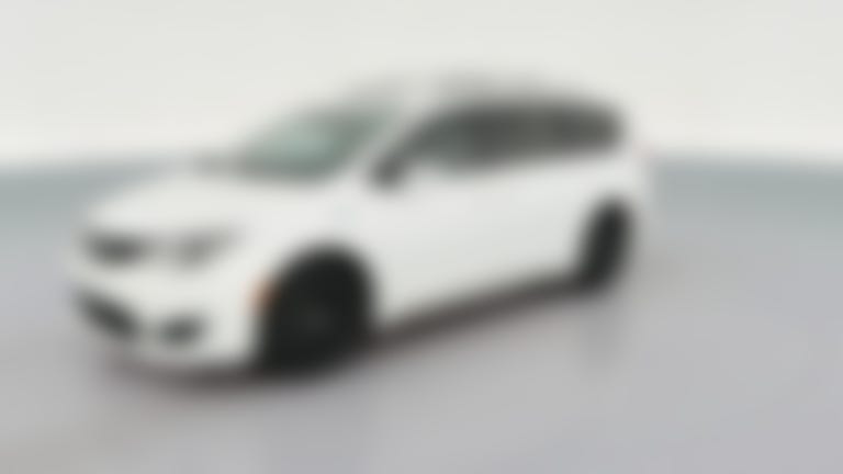 2018 Chrysler Pacifica Hybrid vehicle photo