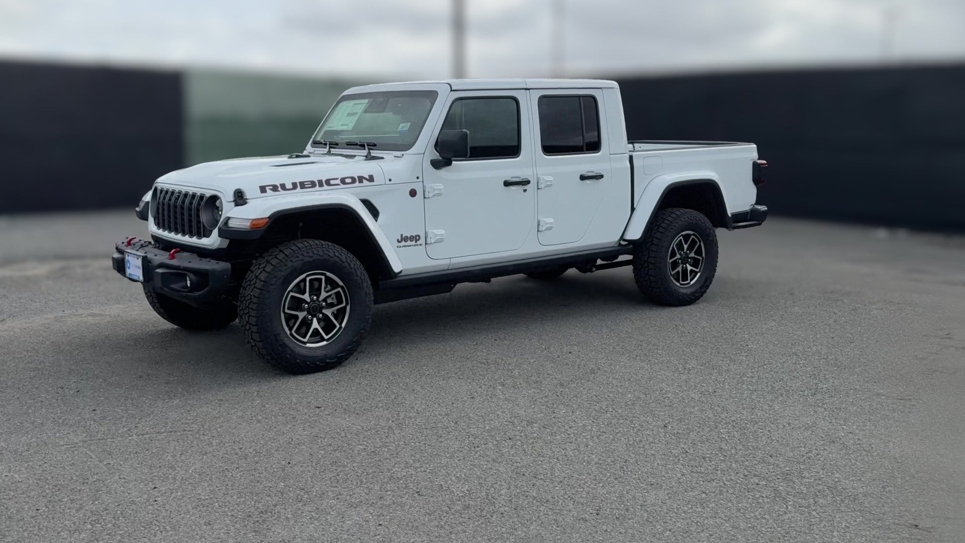 2026 Jeep Gladiator vehicle photo