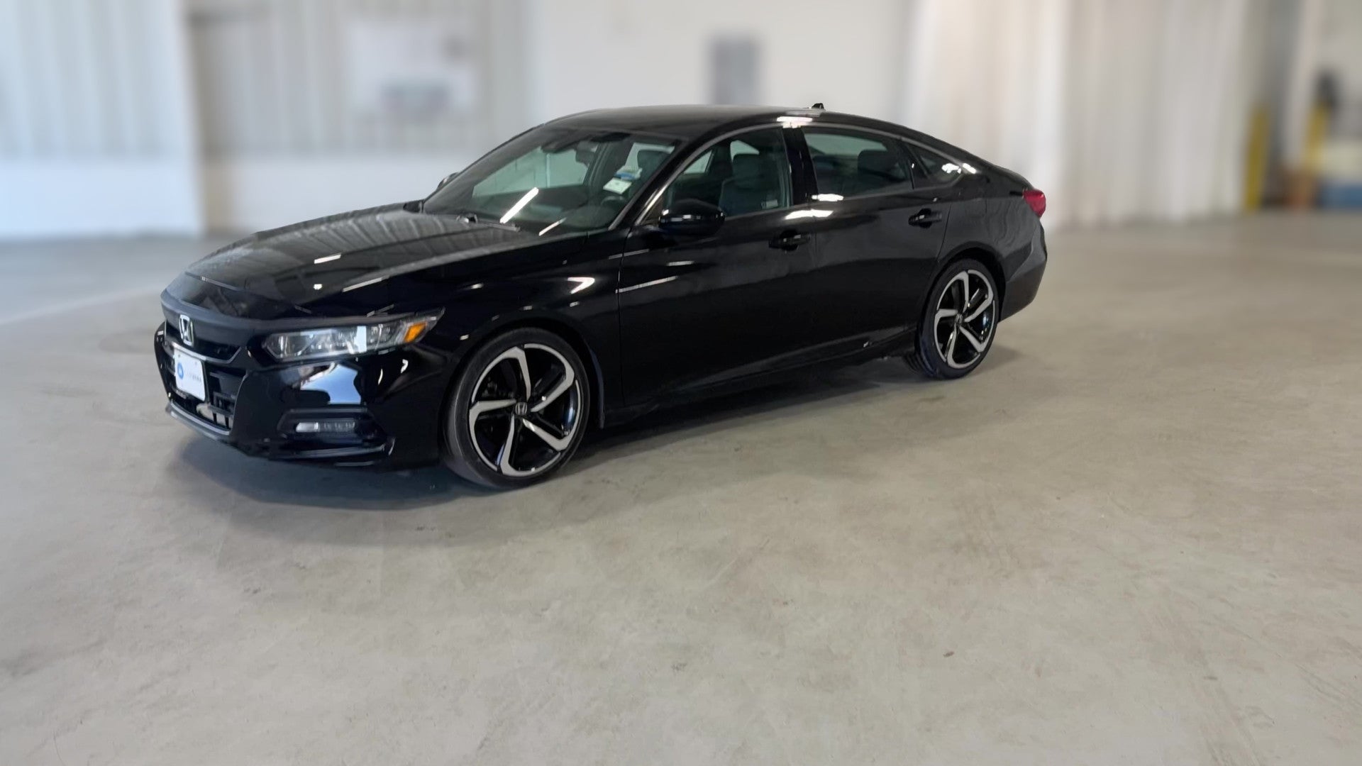 2019 Honda Accord vehicle photo