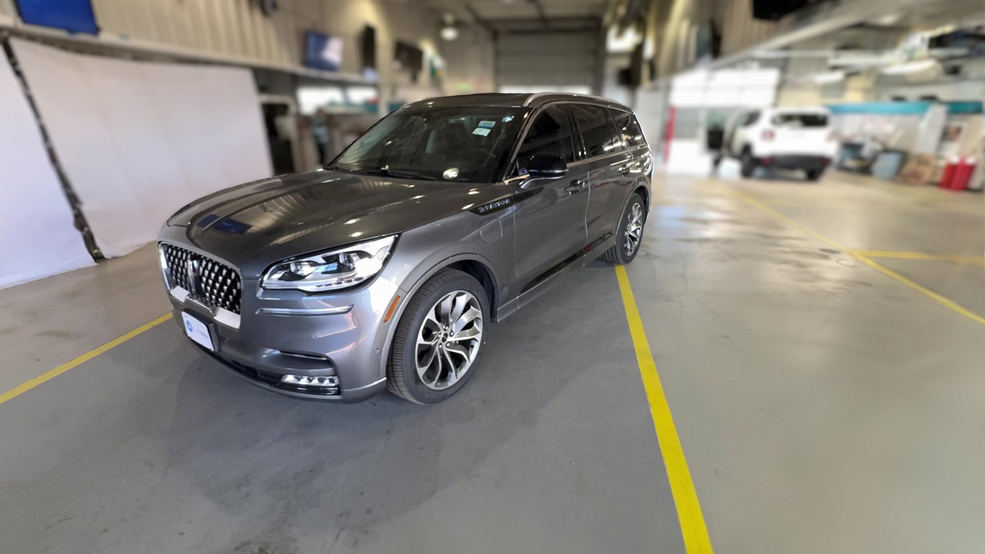 2021 Lincoln Aviator vehicle photo
