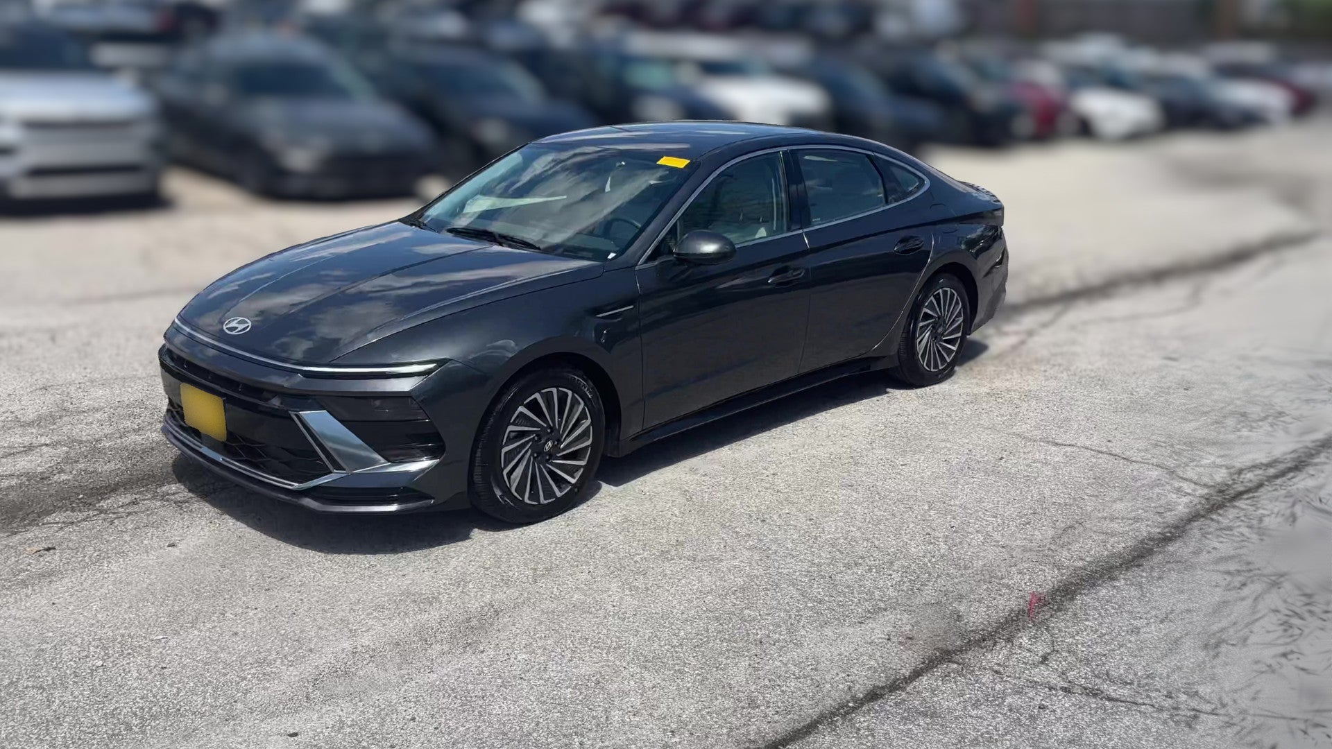 2025 Hyundai Sonata Hybrid vehicle photo