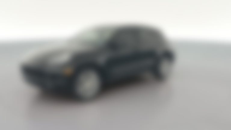 2018 Porsche Macan vehicle photo