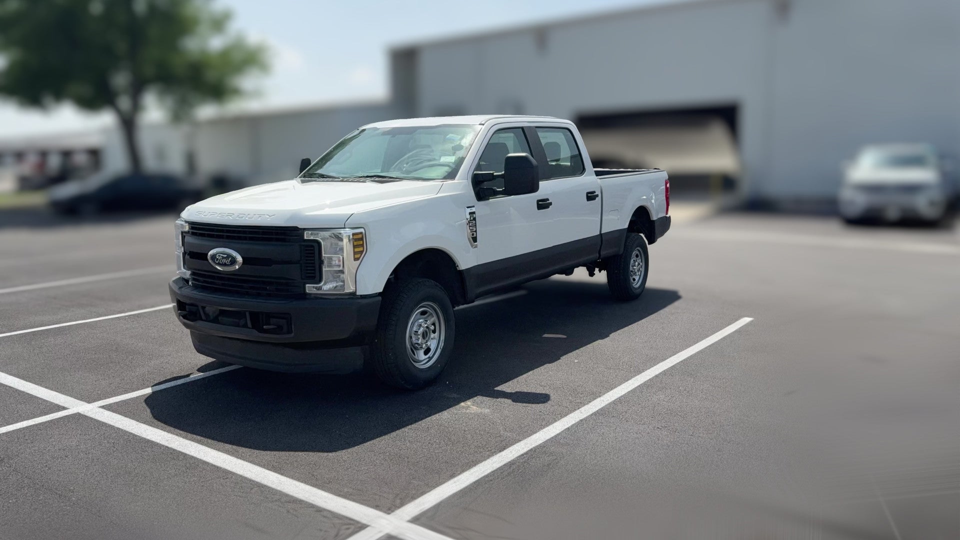 2019 Ford F250 Super Duty Crew Cab vehicle photo