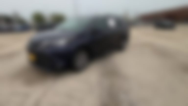 2025 Toyota Sienna vehicle photo