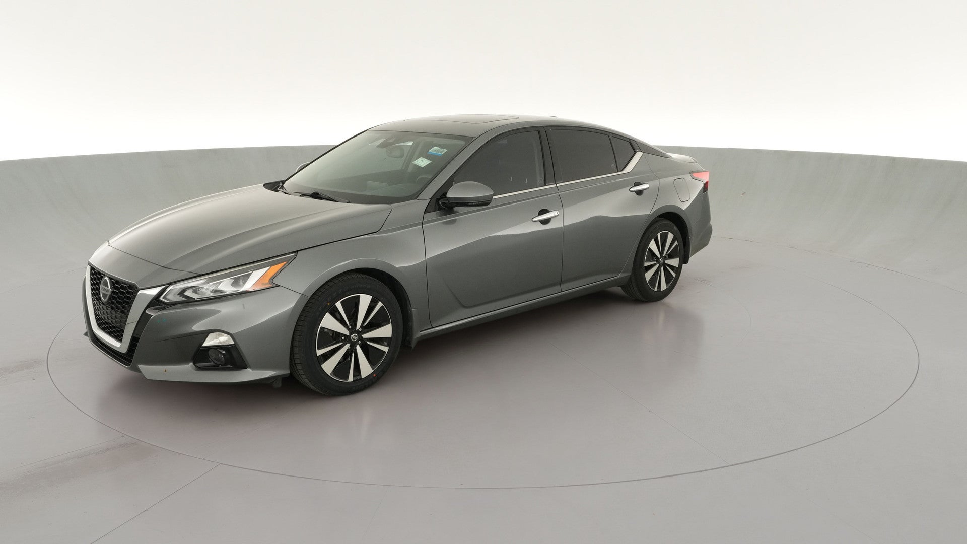 2020 Nissan Altima vehicle photo