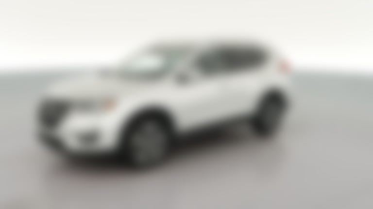 2019 Nissan Rogue vehicle photo