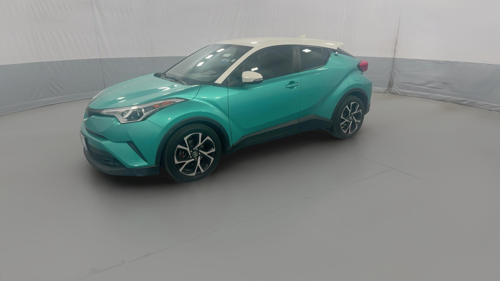 2018 Toyota C-HR vehicle photo
