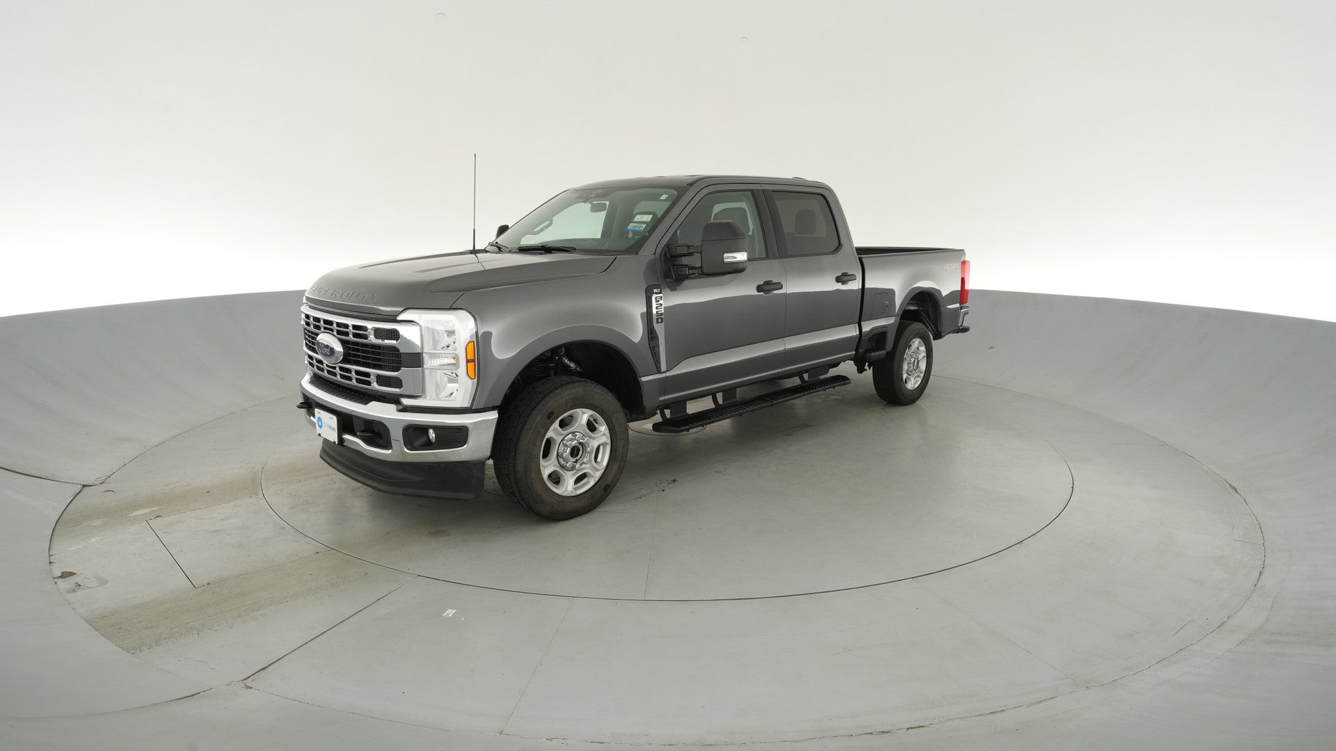 2025 Ford F250 Super Duty Crew Cab vehicle photo