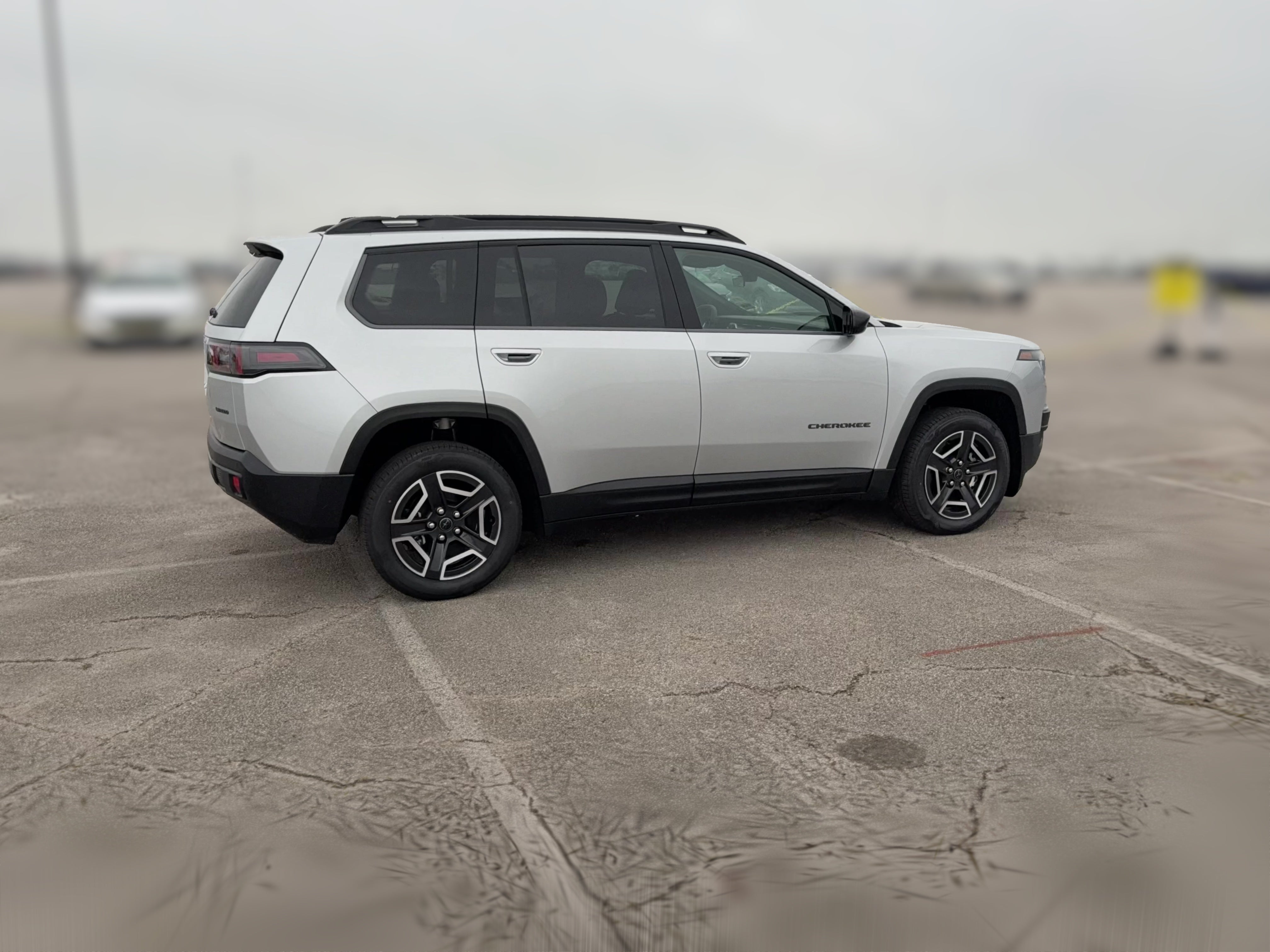 2026 Jeep Cherokee Laredo - Photo 31