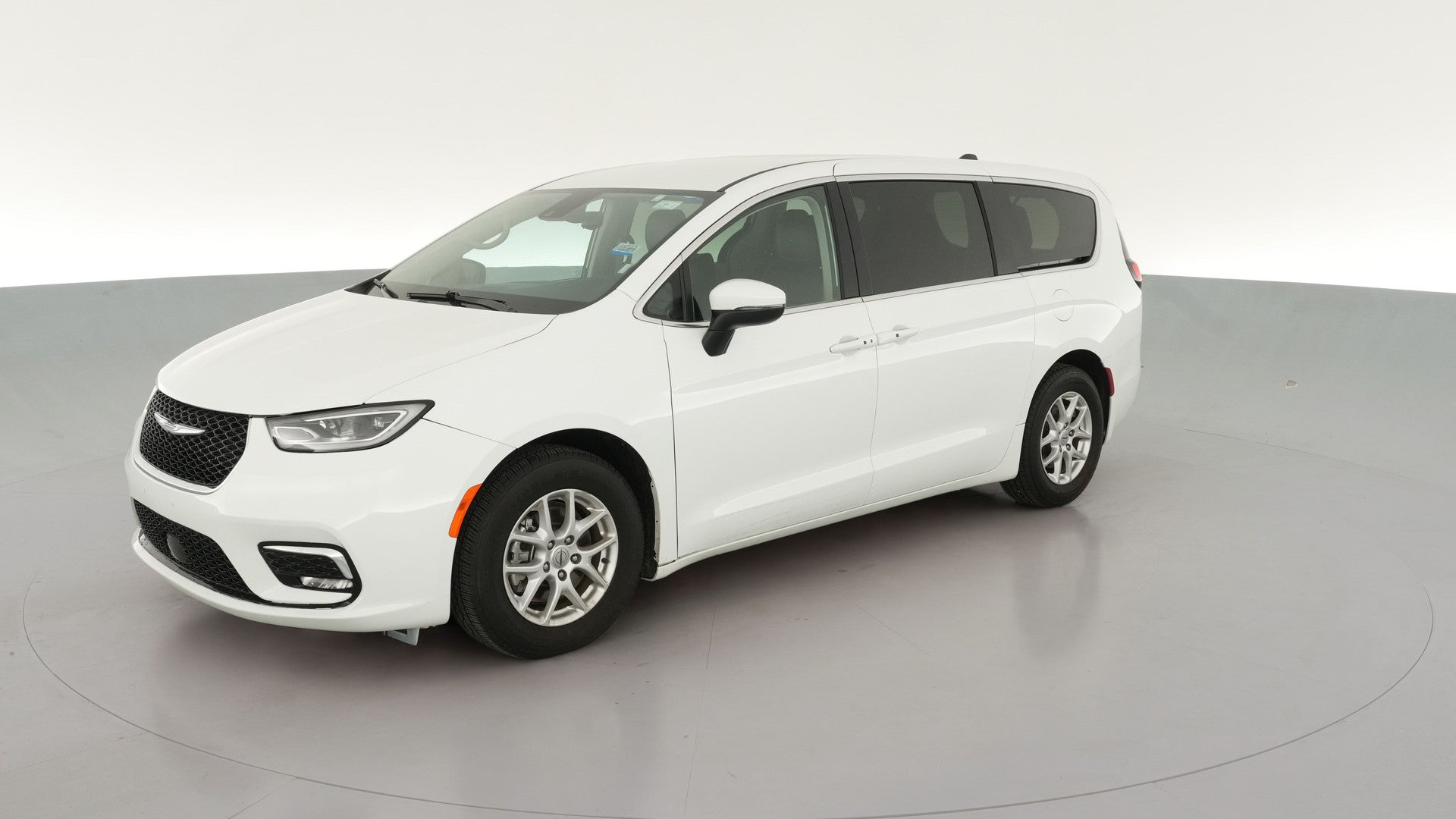 2023 Chrysler Pacifica vehicle photo