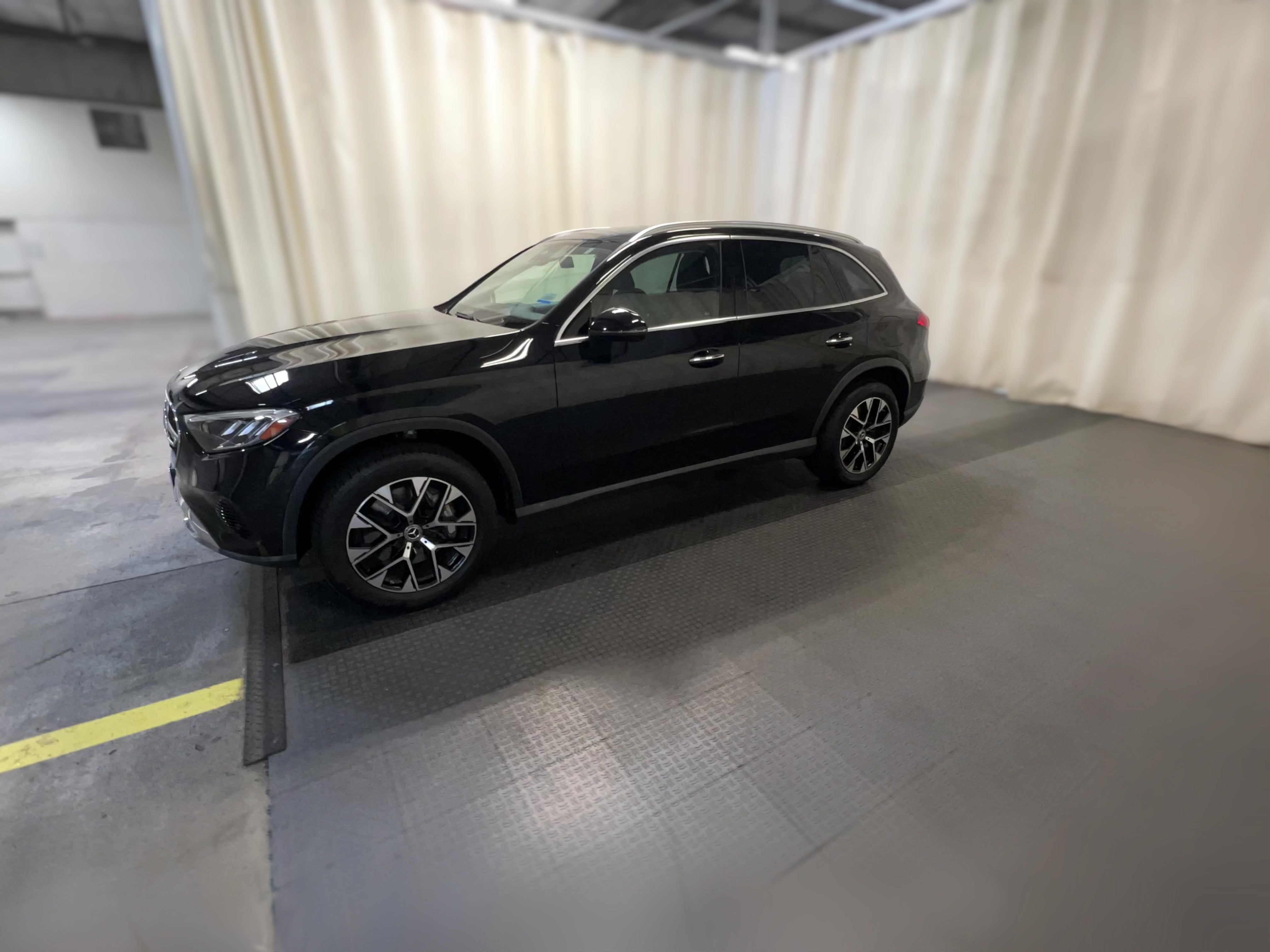 2025 Mercedes-Benz GLC Base - Photo 29