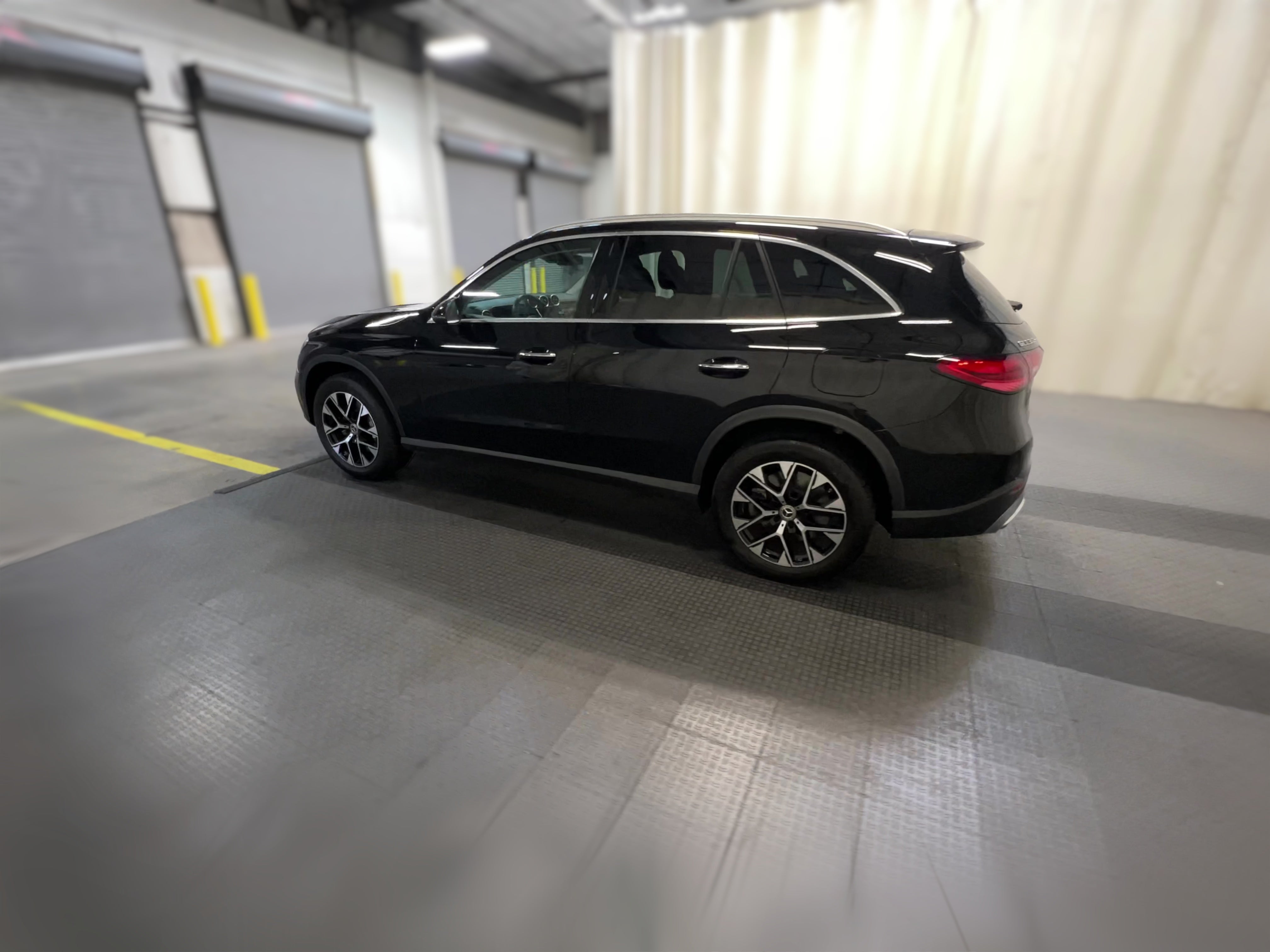 2025 Mercedes-Benz GLC Base - Photo 31