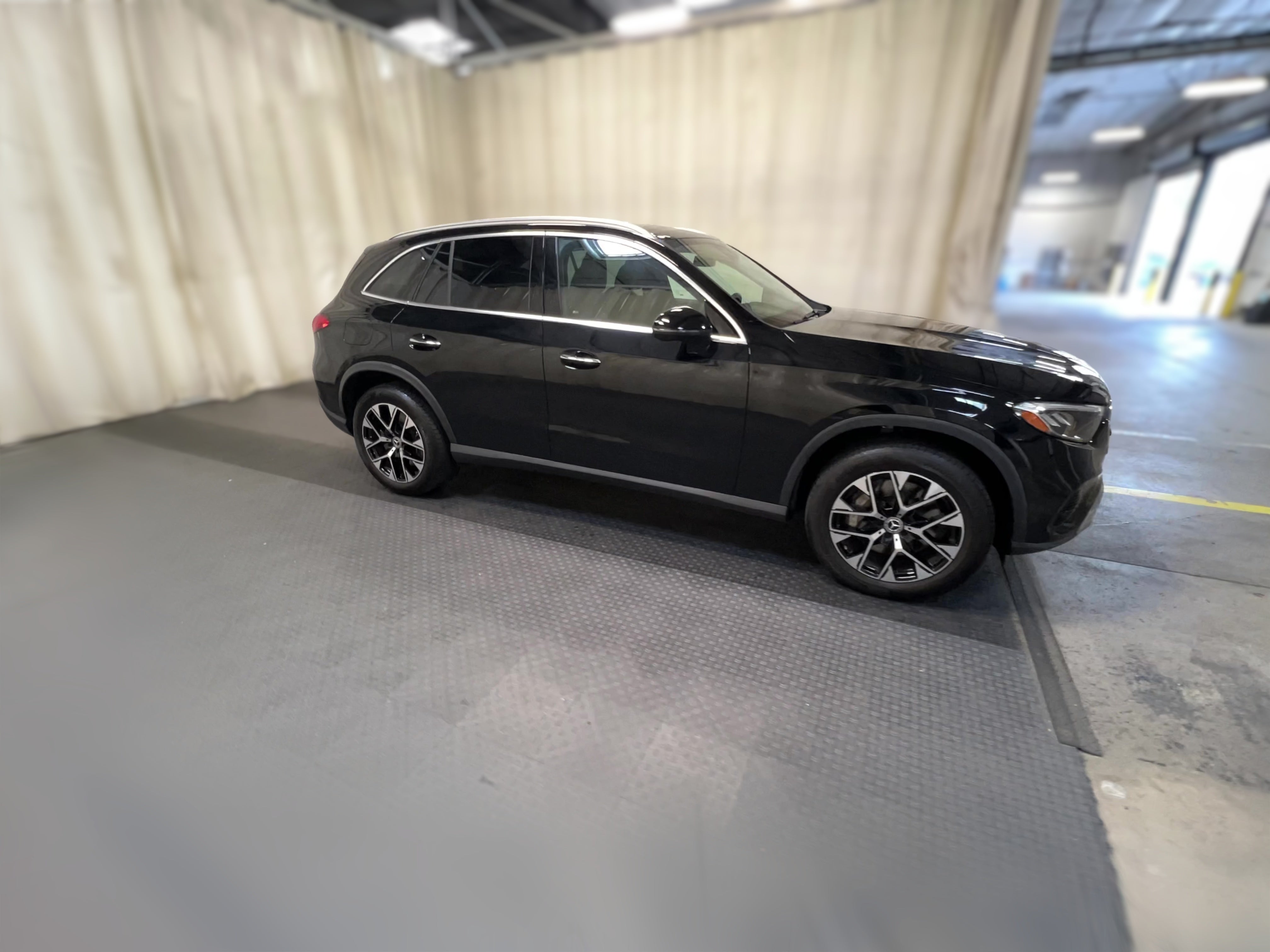 2025 Mercedes-Benz GLC Base - Photo 39