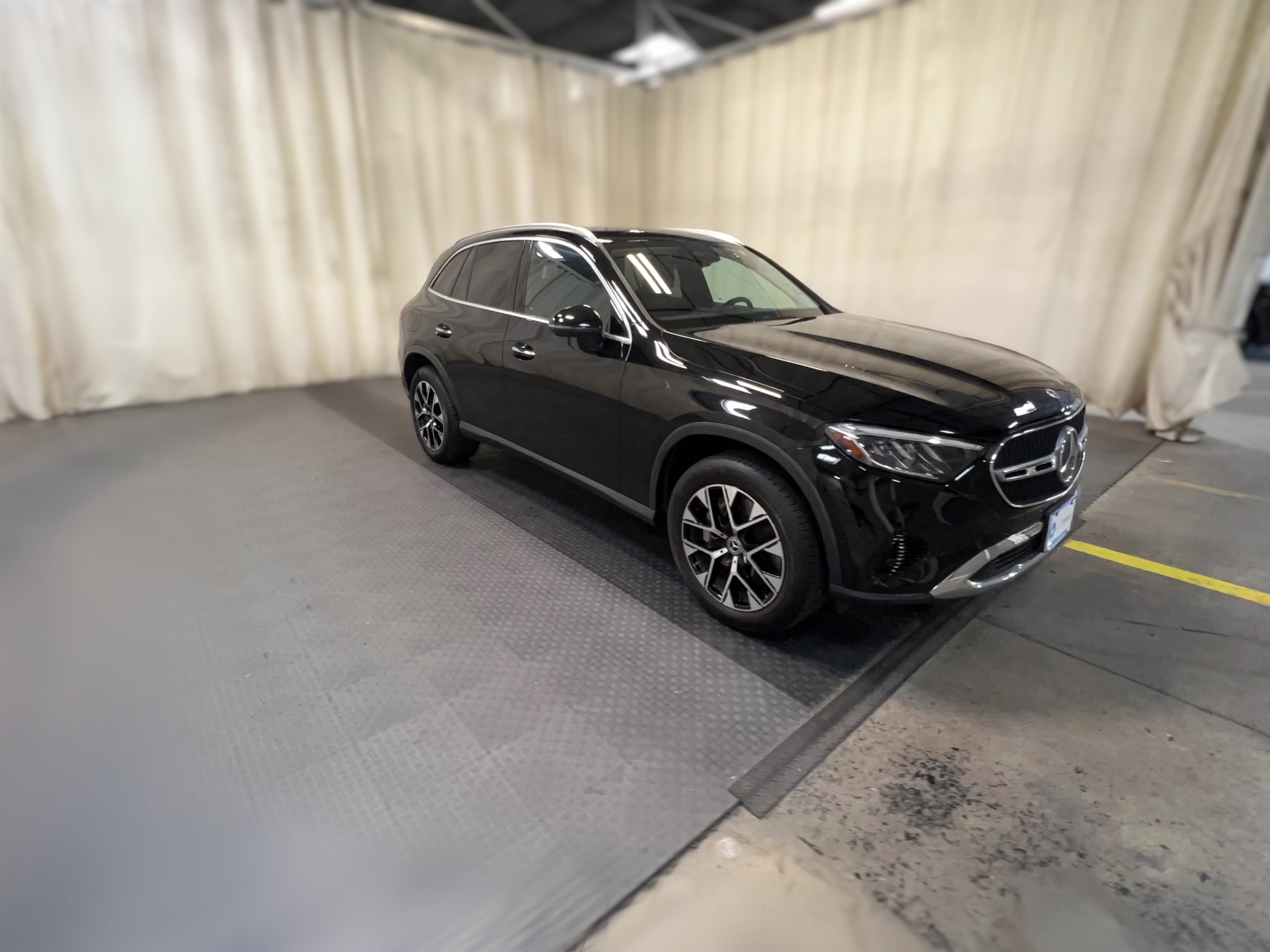 2025 Mercedes-Benz GLC Base - Photo 40