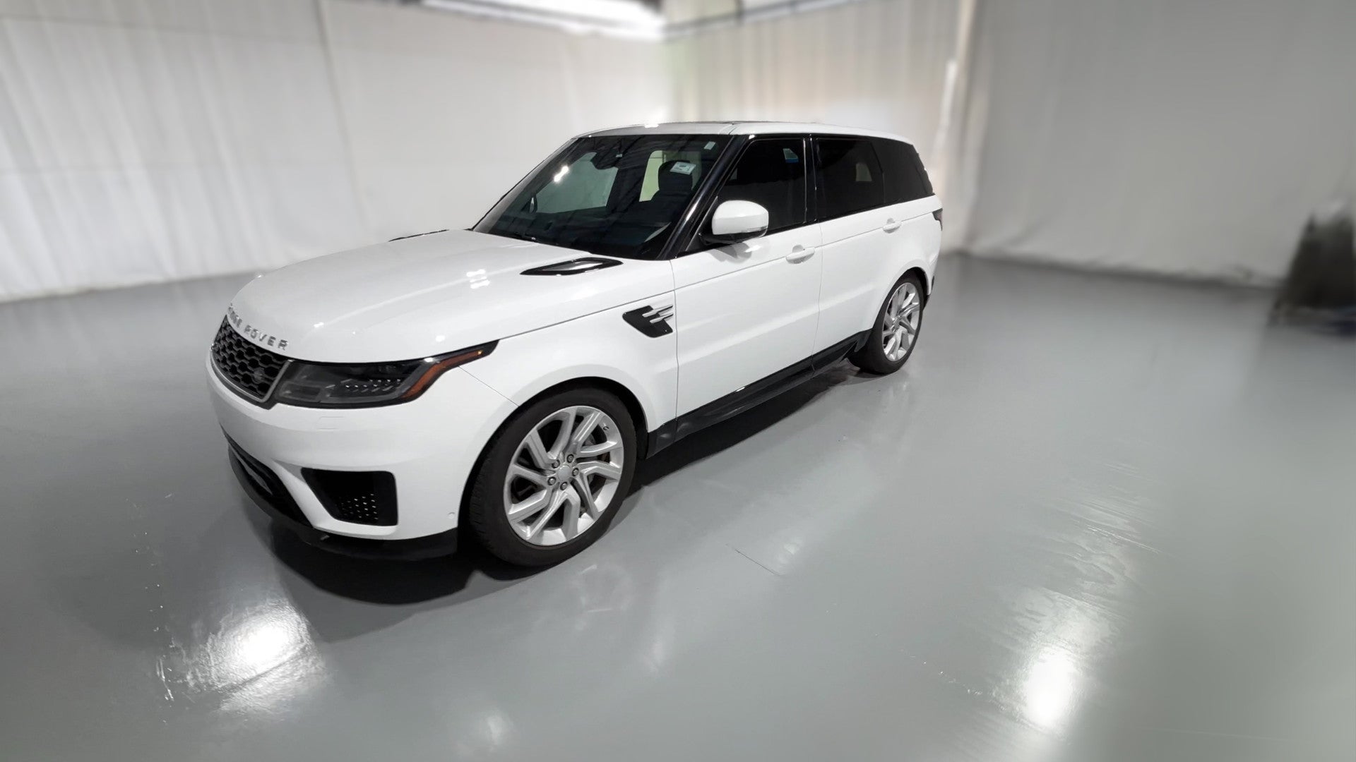 2019 Land Rover Range Rover Sport vehicle photo