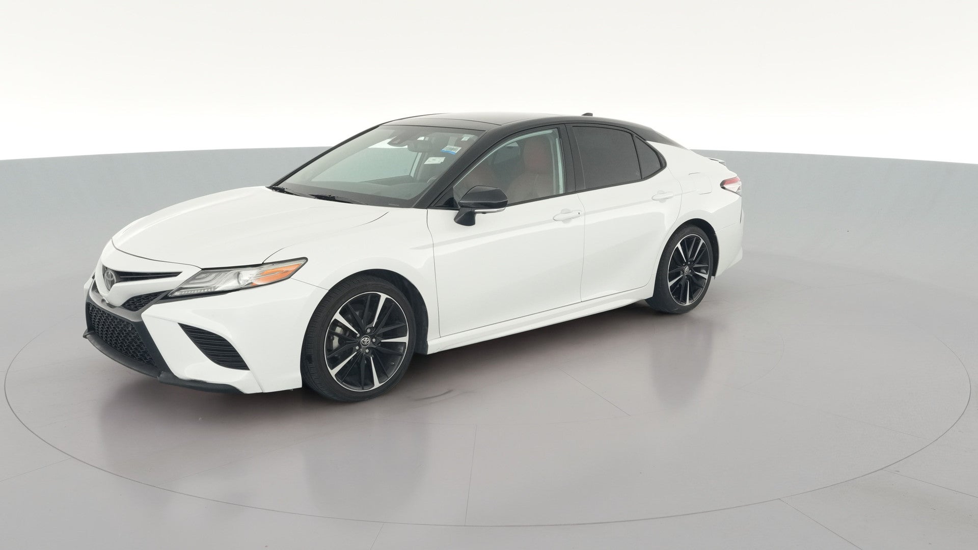 2019 Toyota Camry vehicle photo