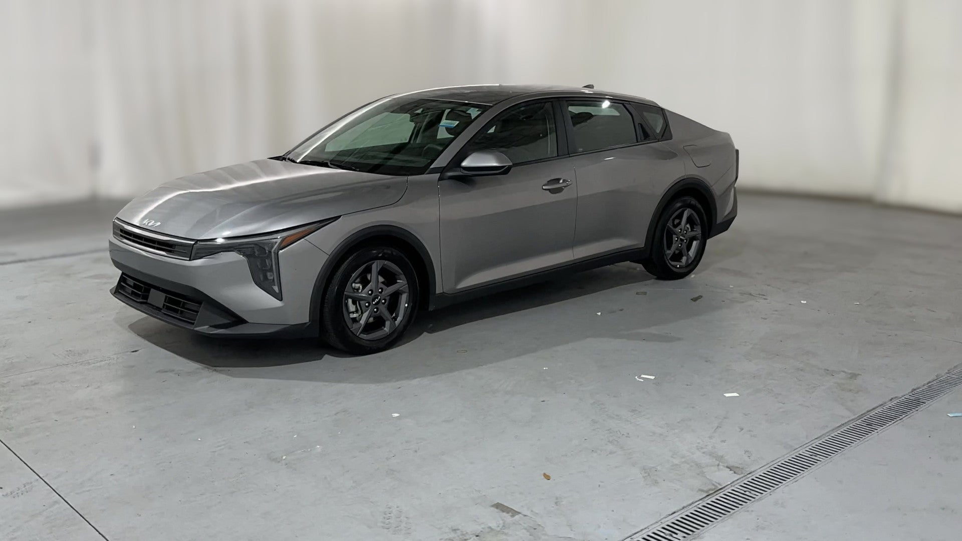 2025 Kia K4 vehicle photo