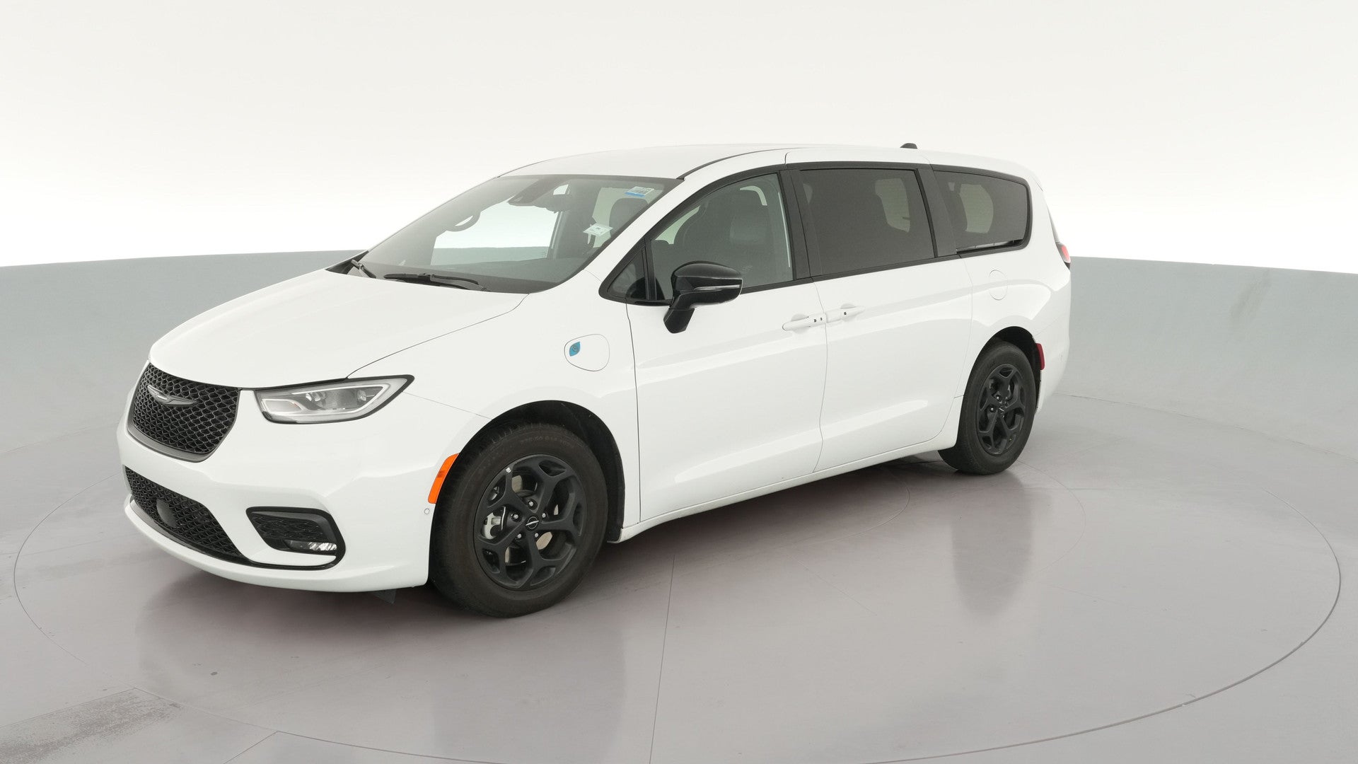 2024 Chrysler Pacifica Hybrid vehicle photo