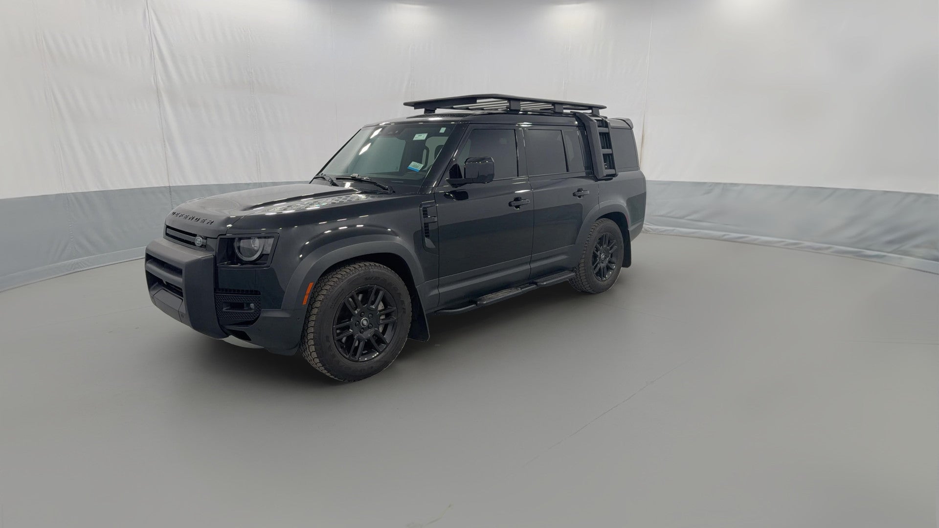 2023 Land Rover Defender 130 vehicle photo