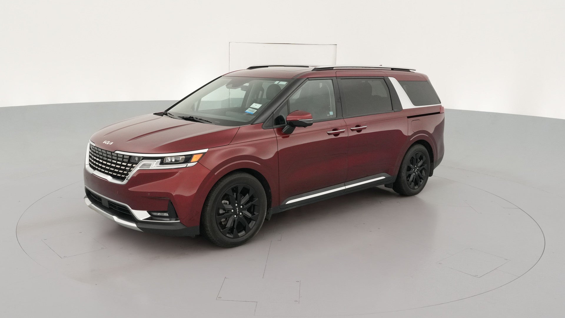 2022 Kia Carnival vehicle photo
